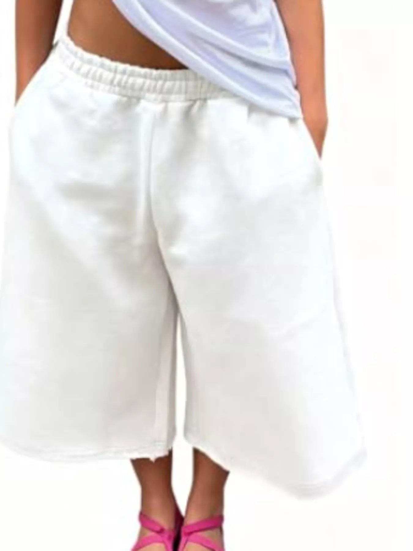 Wide-Leg Cropped Sweatpants with Pockets