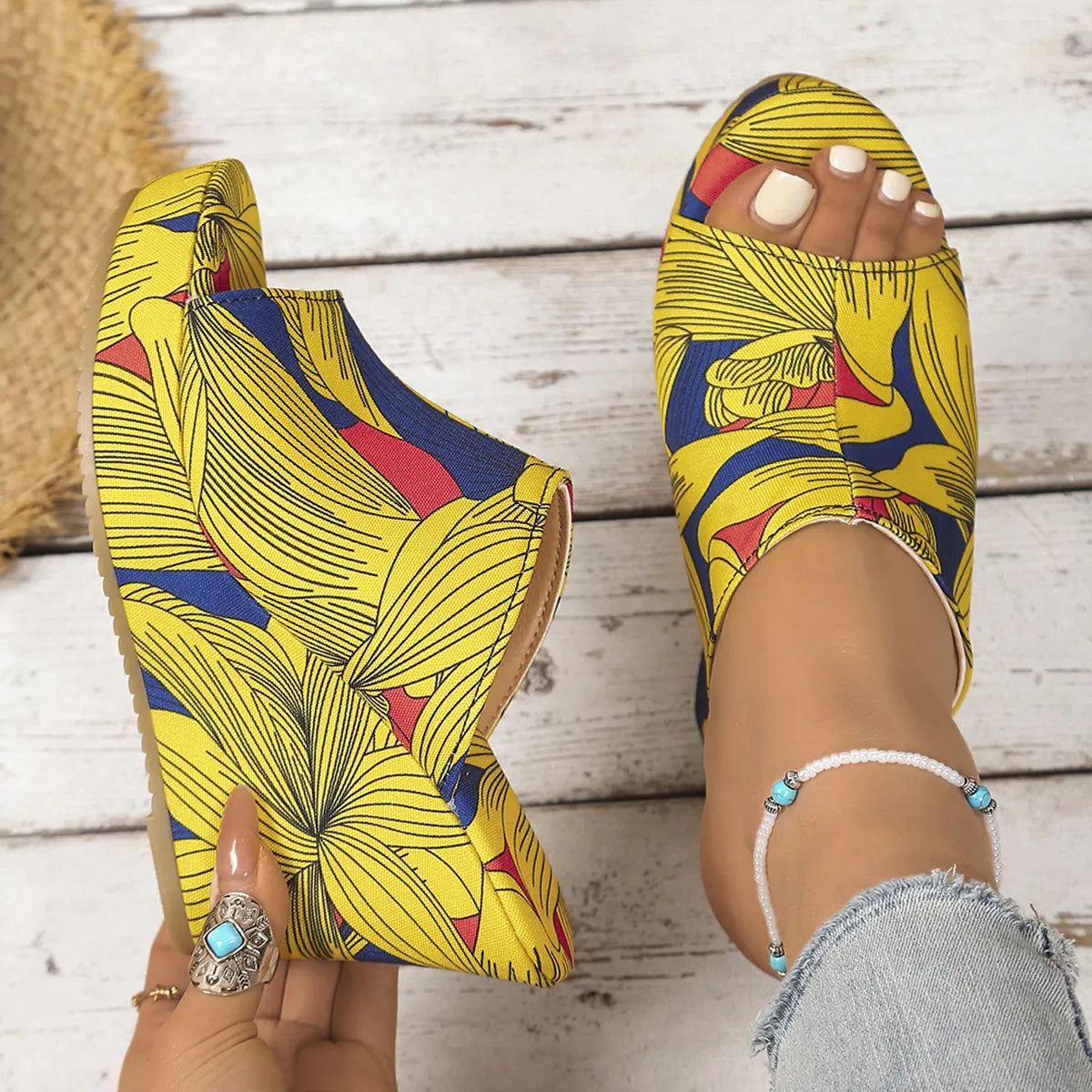 Printed Open Toe Wedge Sandals