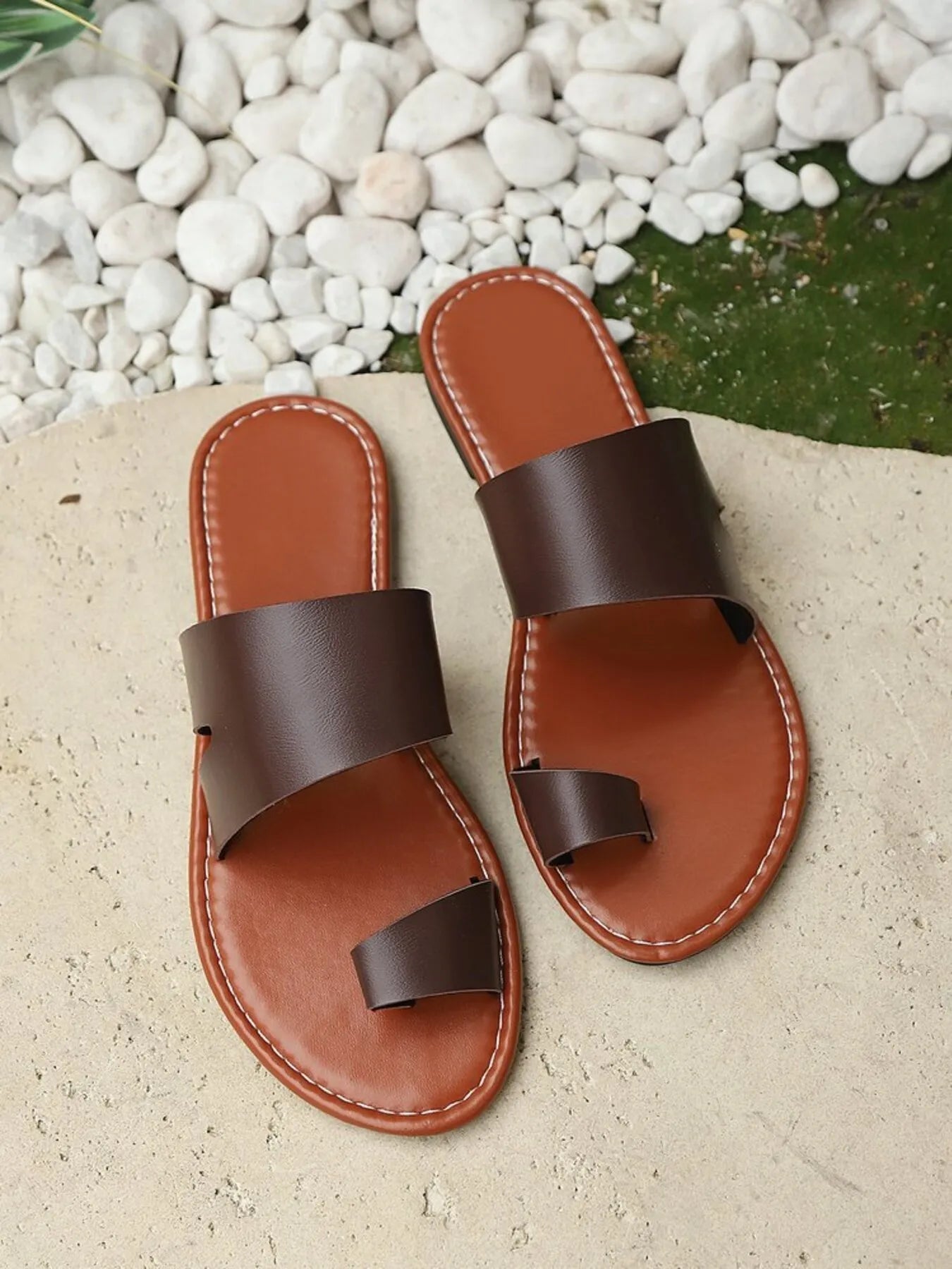 Toe Loop Flat Sandals