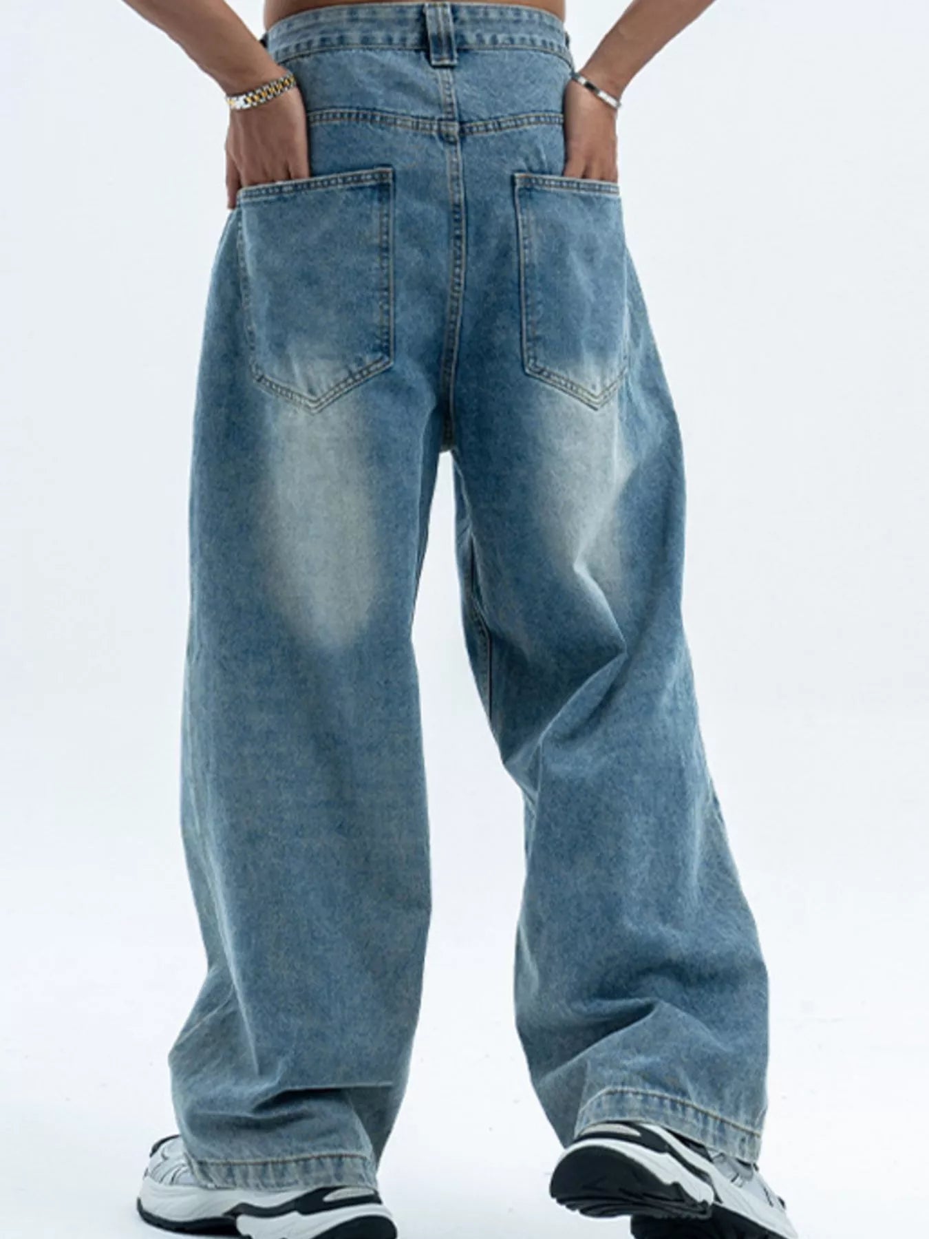 Men's Vintage Wash Wide Leg Jeans