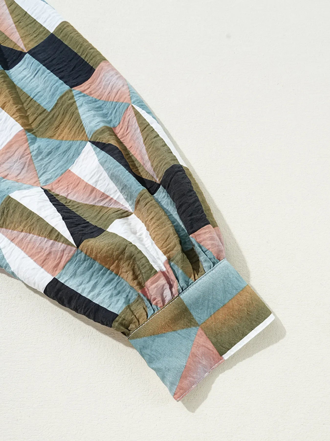 Geometric Print Buttoned Balloon Sleeve Loose Fit Shirt