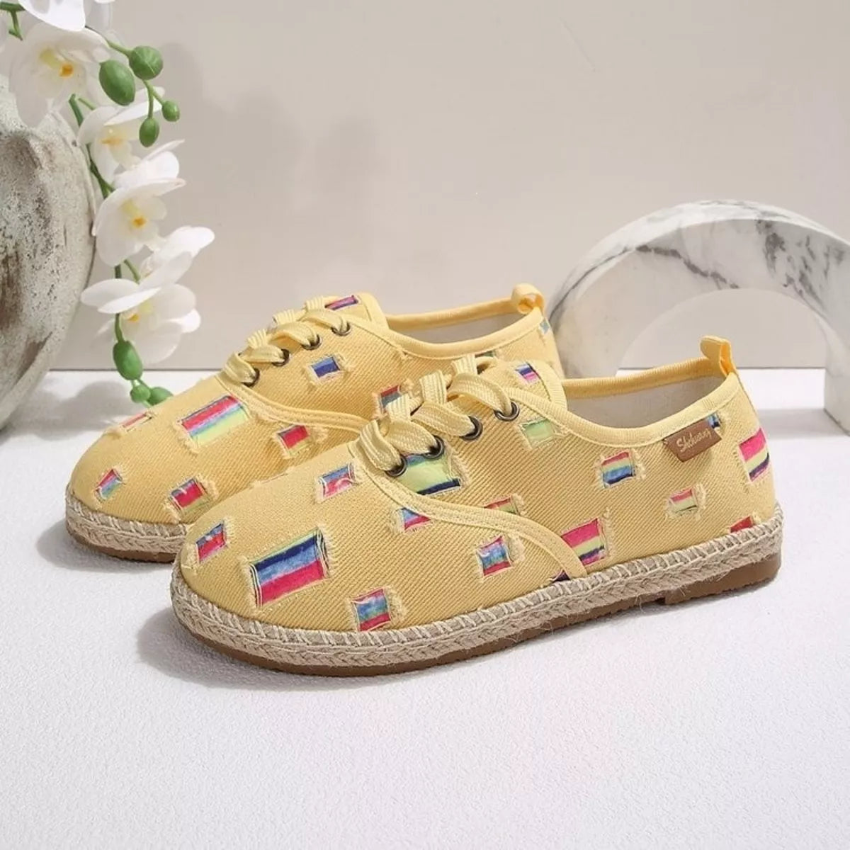 Round Toe Lace Up Sneakers