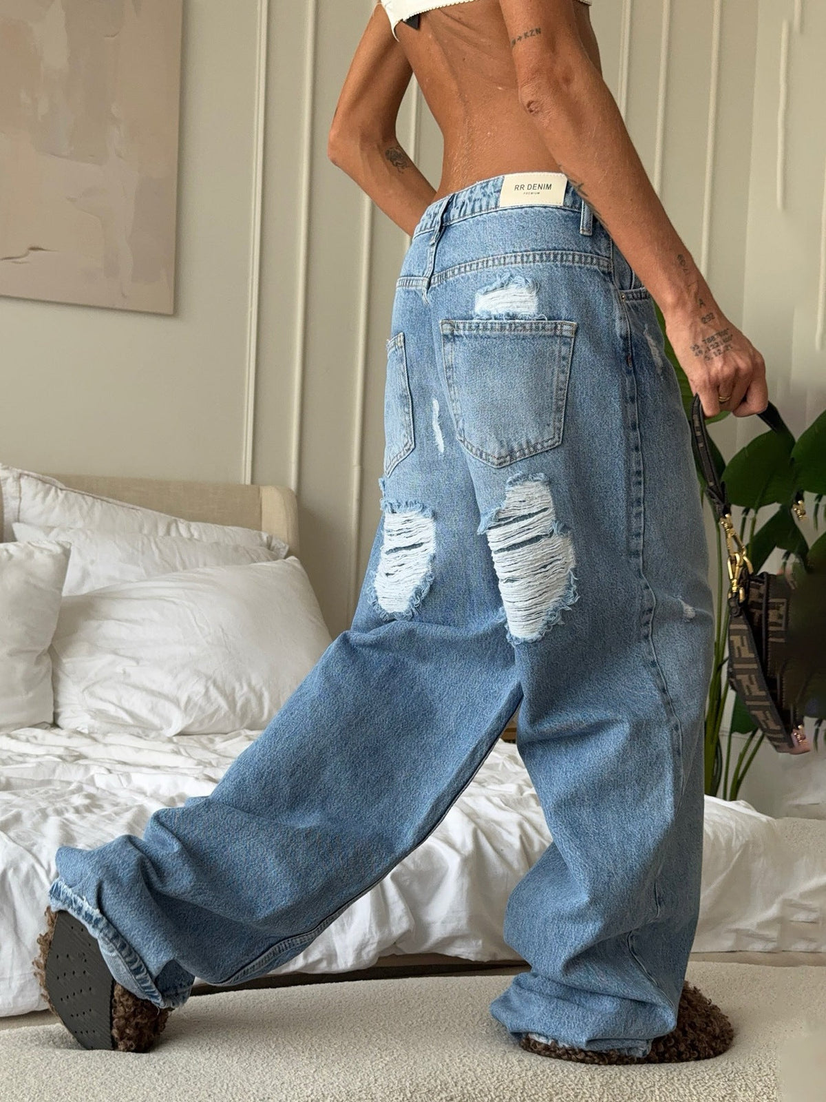 Wide Leg Washed Jeans