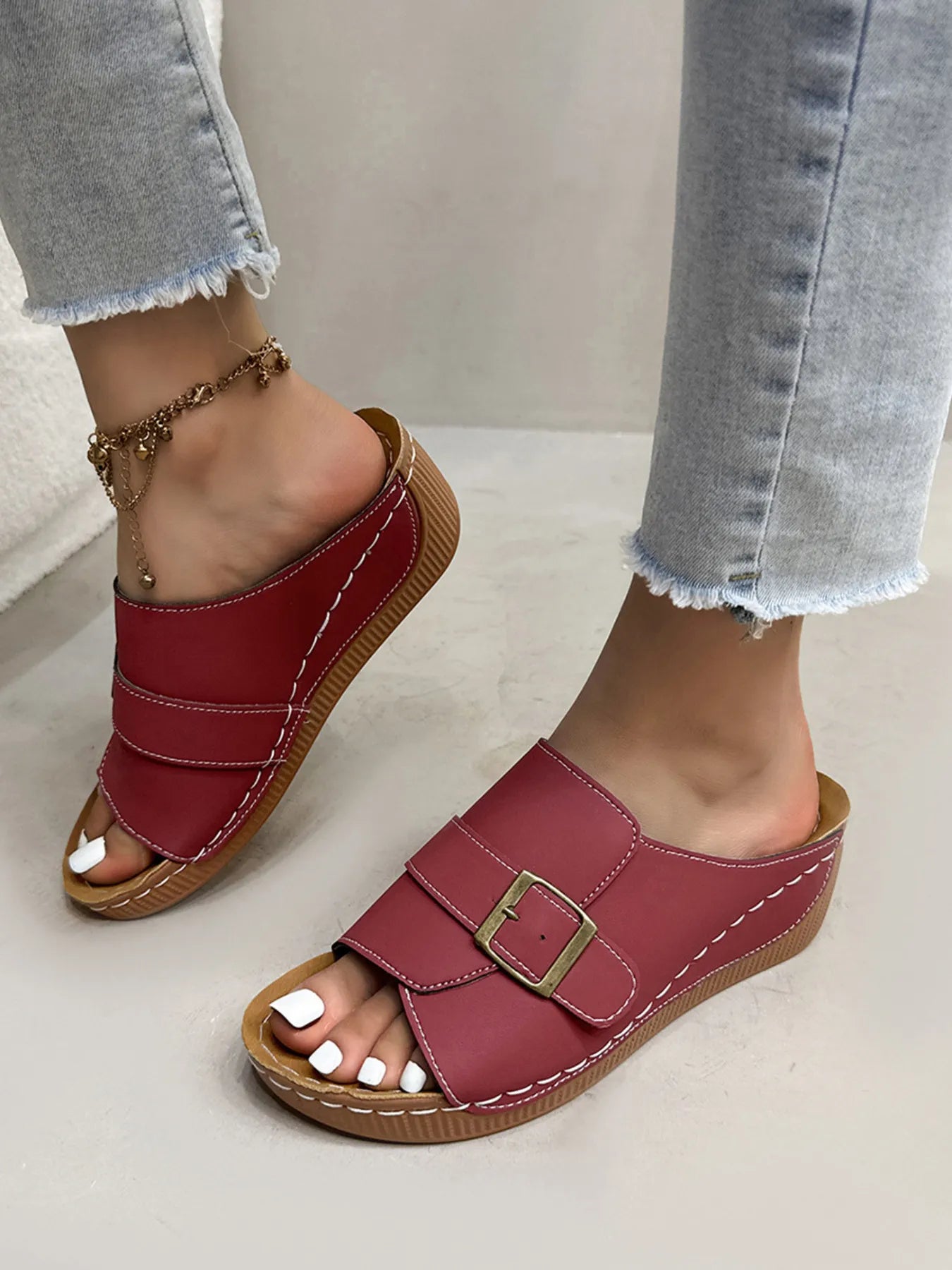 Casual Buckle Strap Wedge Sandals