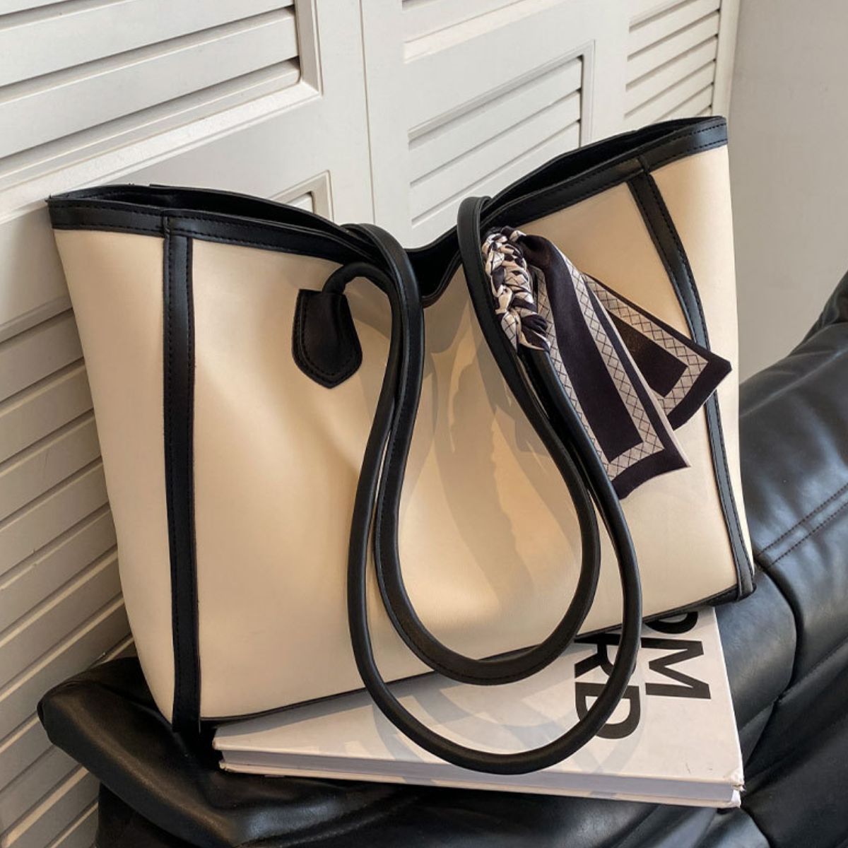 Contrast Tote Bag