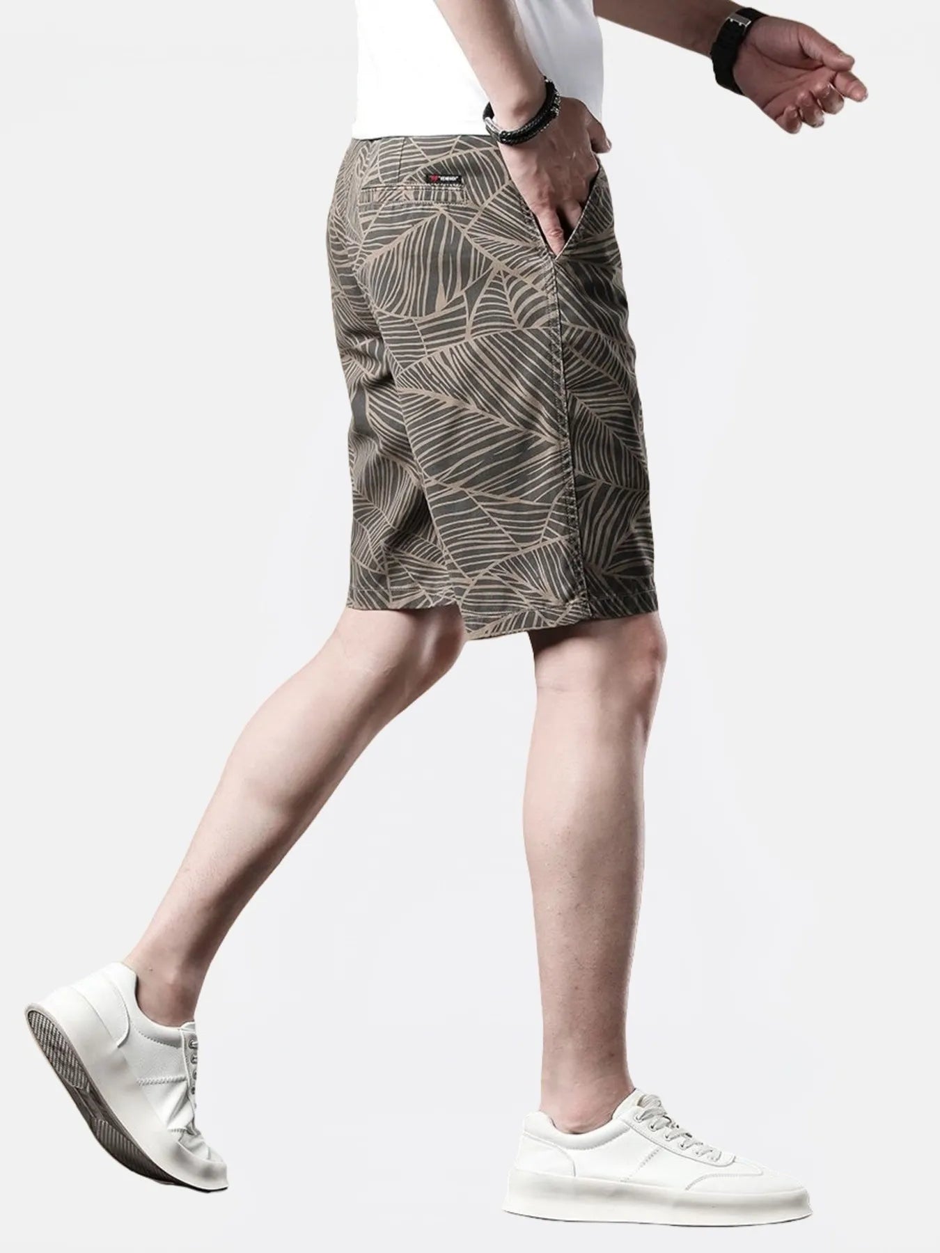 Men's Printed Wide-Leg Shorts
