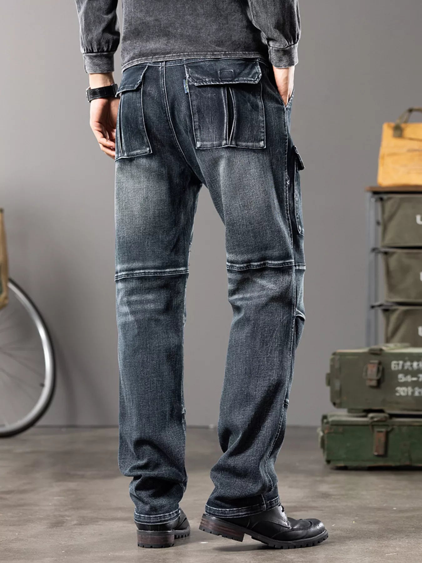 Men's Vintage Wash Cargo Jeans