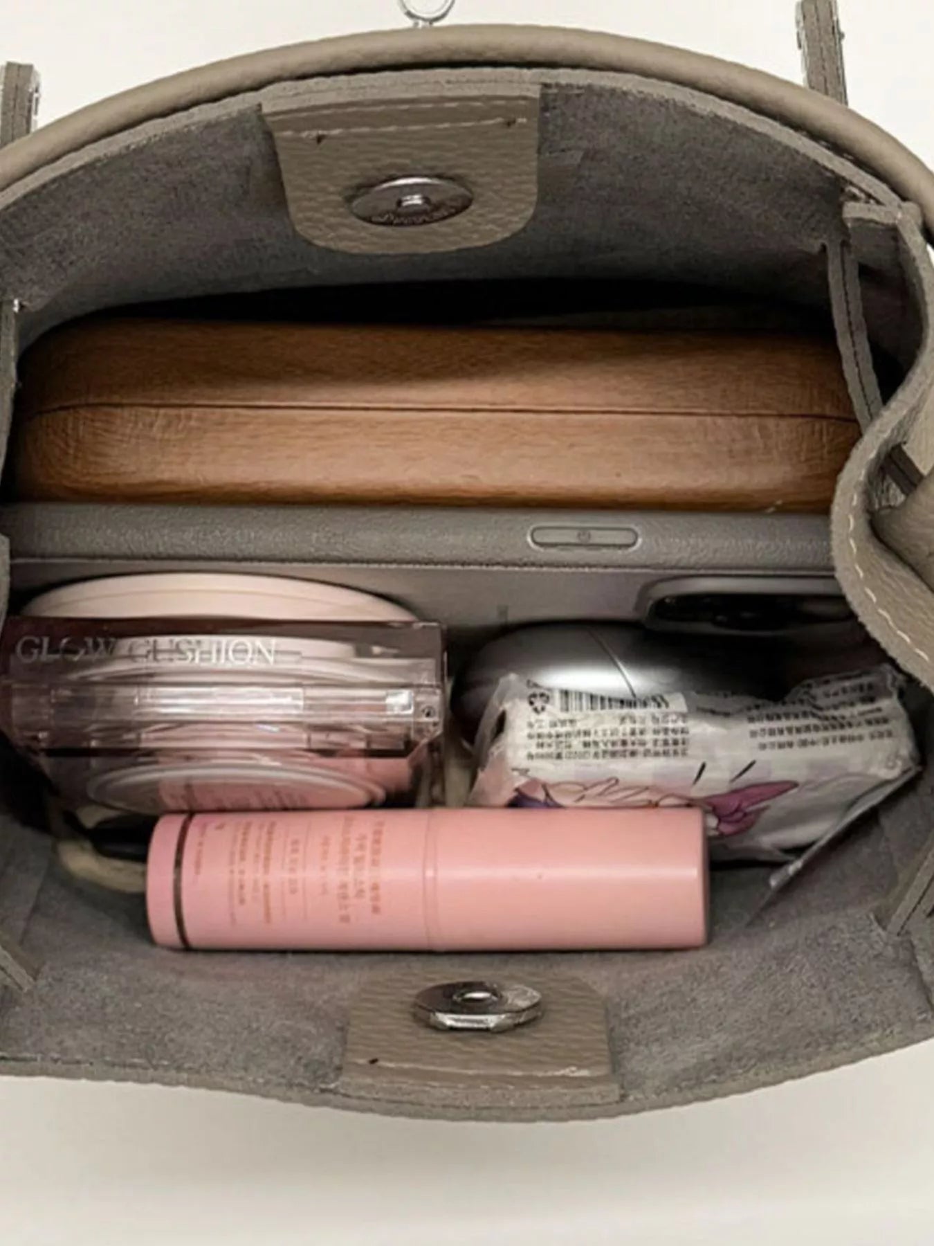 Lock Detail Crossbody Bag