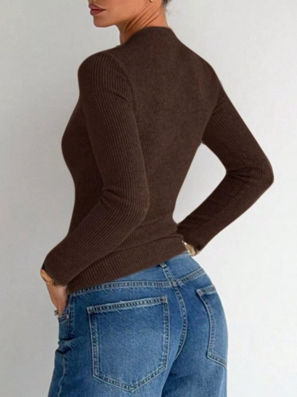 Ribbed Knit Long Sleeve T-Shirt with Metal Ring Cutout Detail