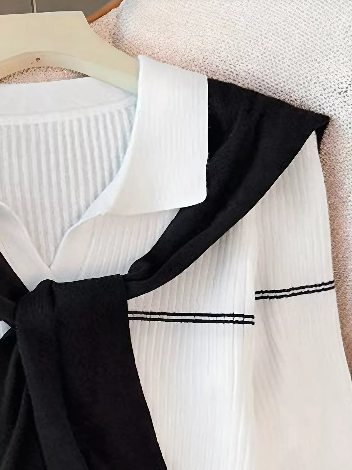 Ribbed Knit Top with Contrast Shawl