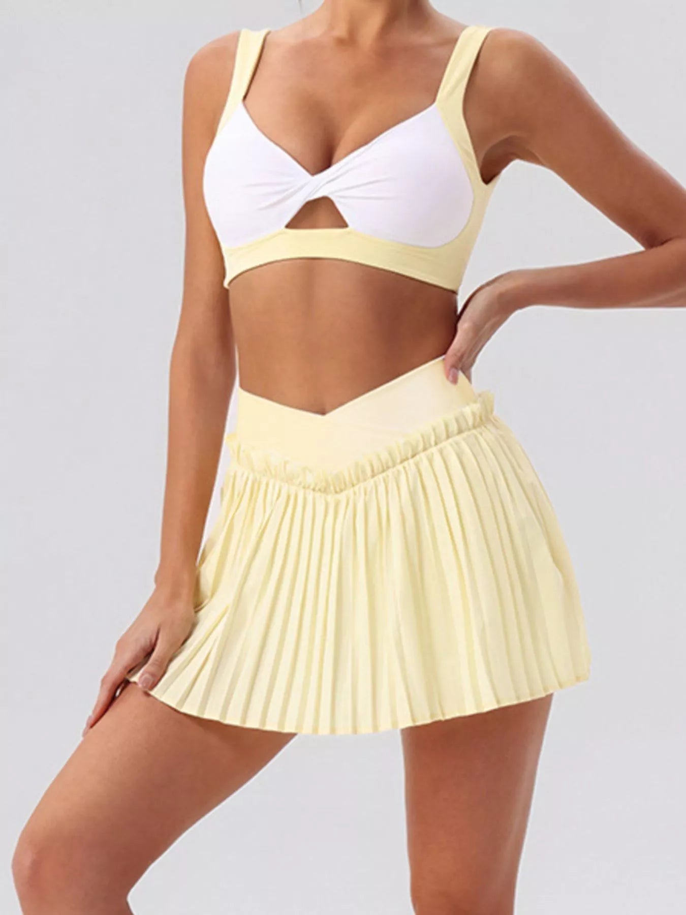 Sleeveless Top and Pleated Skirt Active Set
