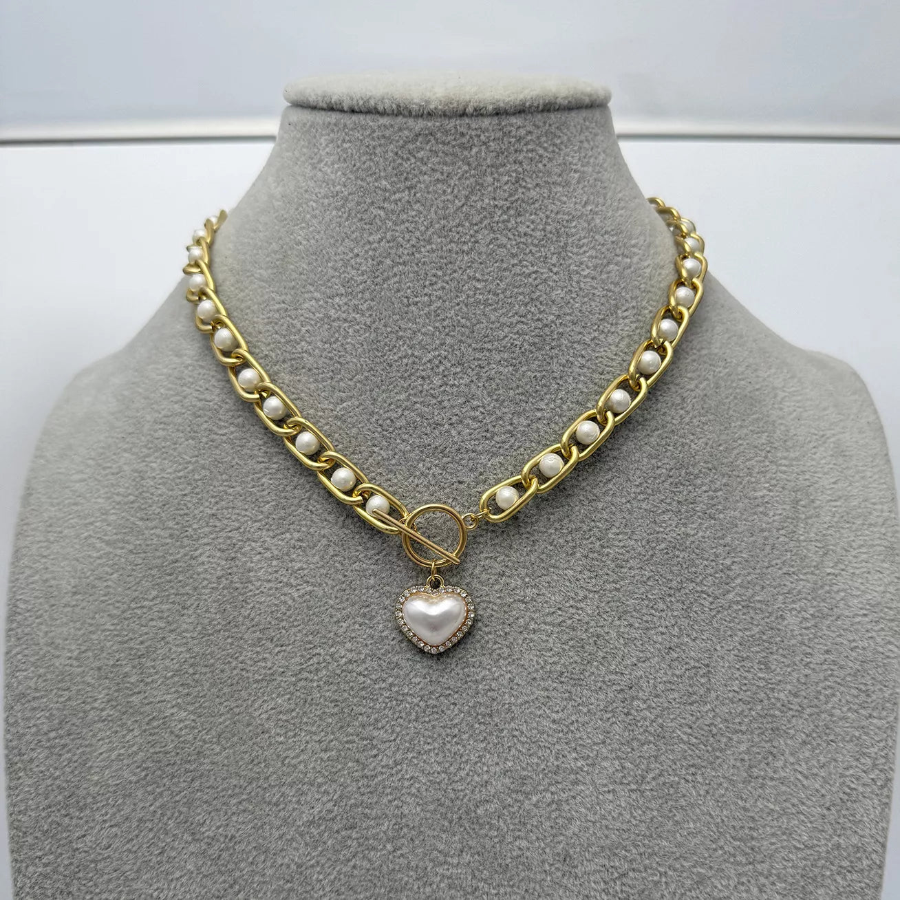 Chunky Pearl and Heart Pendant Necklace
