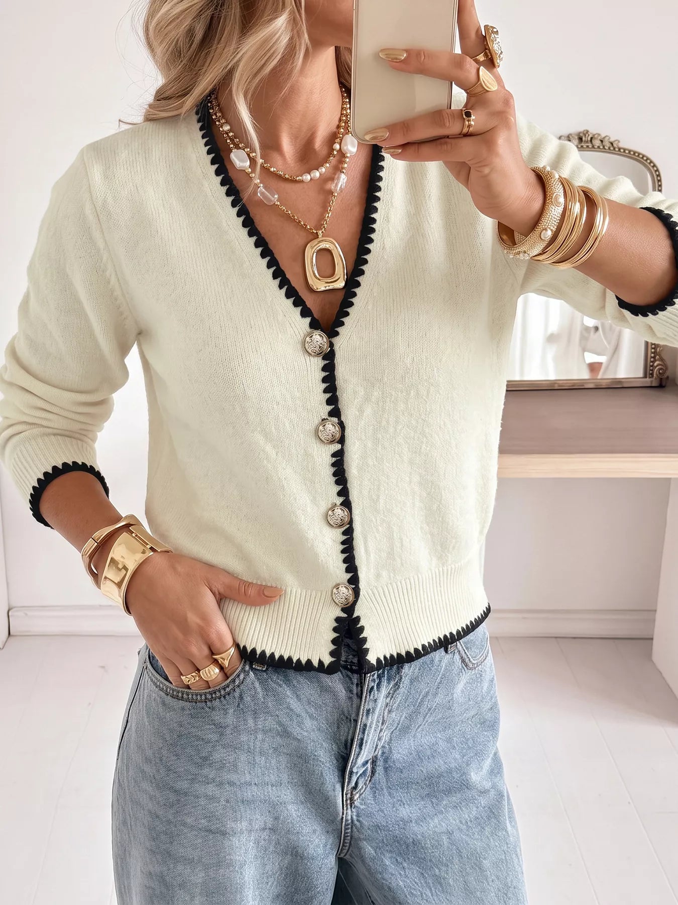 Contrast Trim V-Neck Button-Down Cardigan