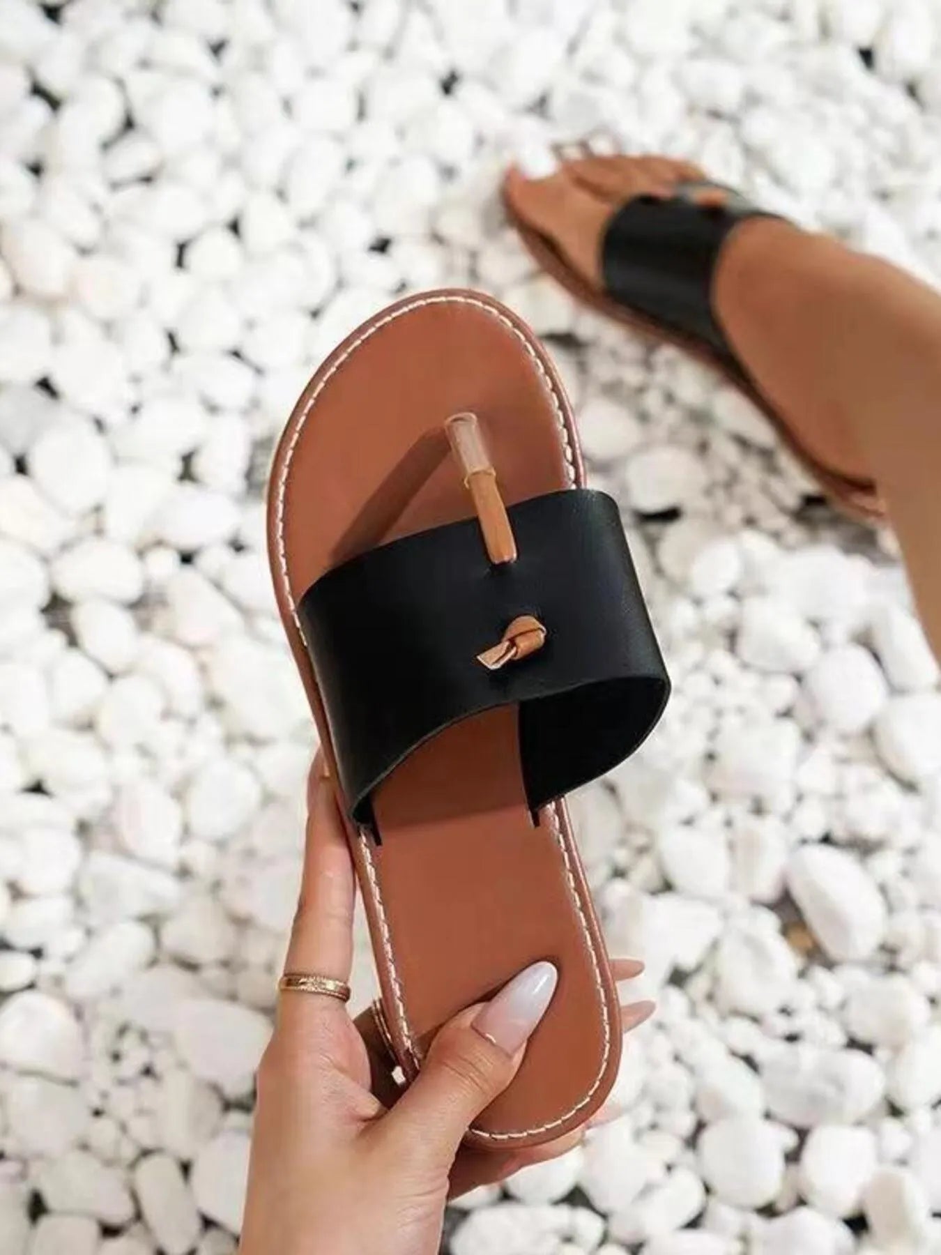 Toe Post Flats Sandals