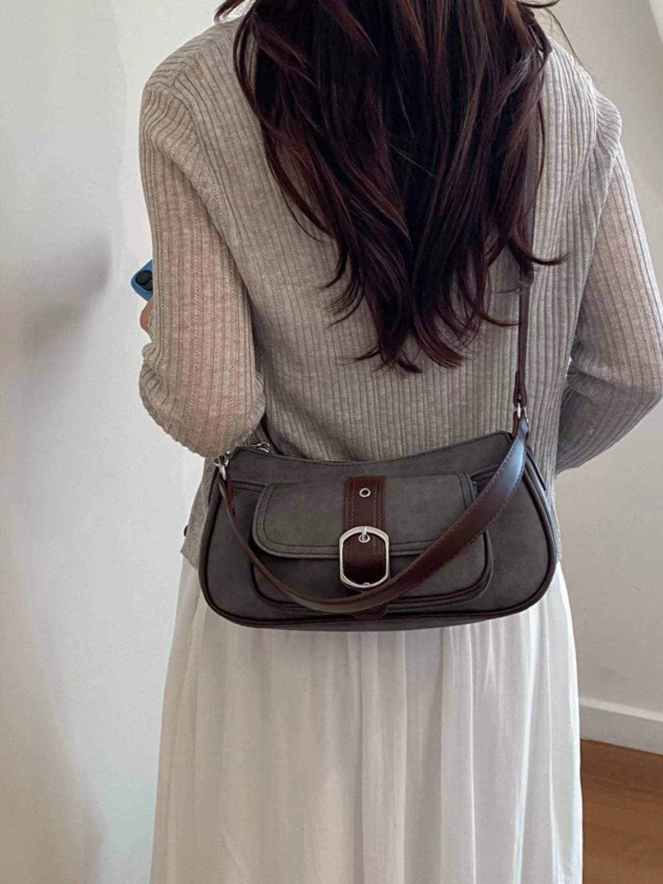 Vintage Buckle Detail Crossbody Bag