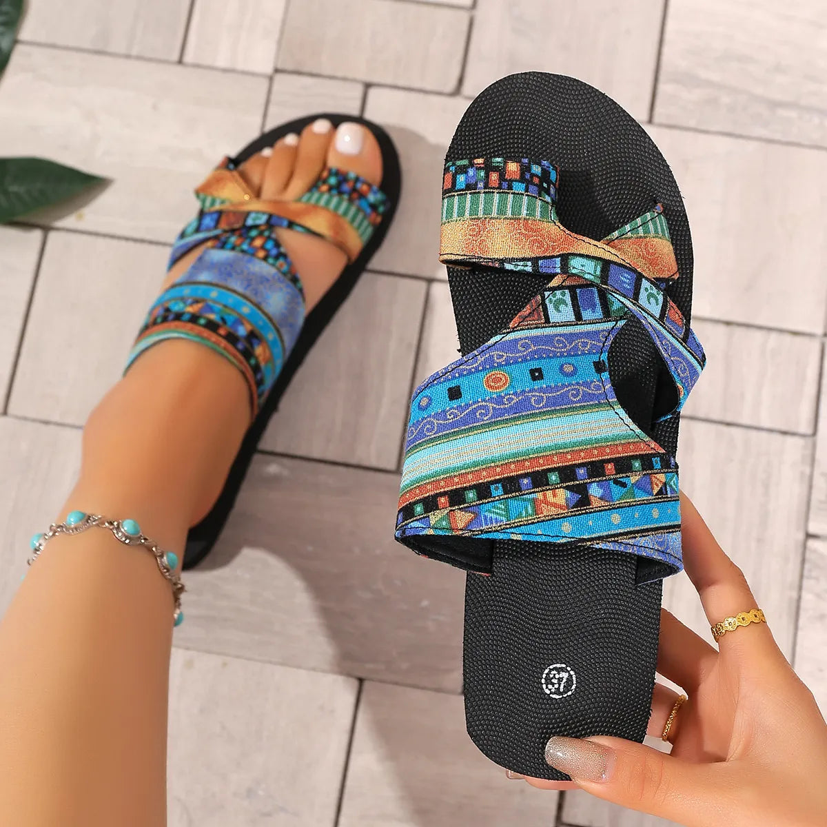 Toe Loop Platform Sandals