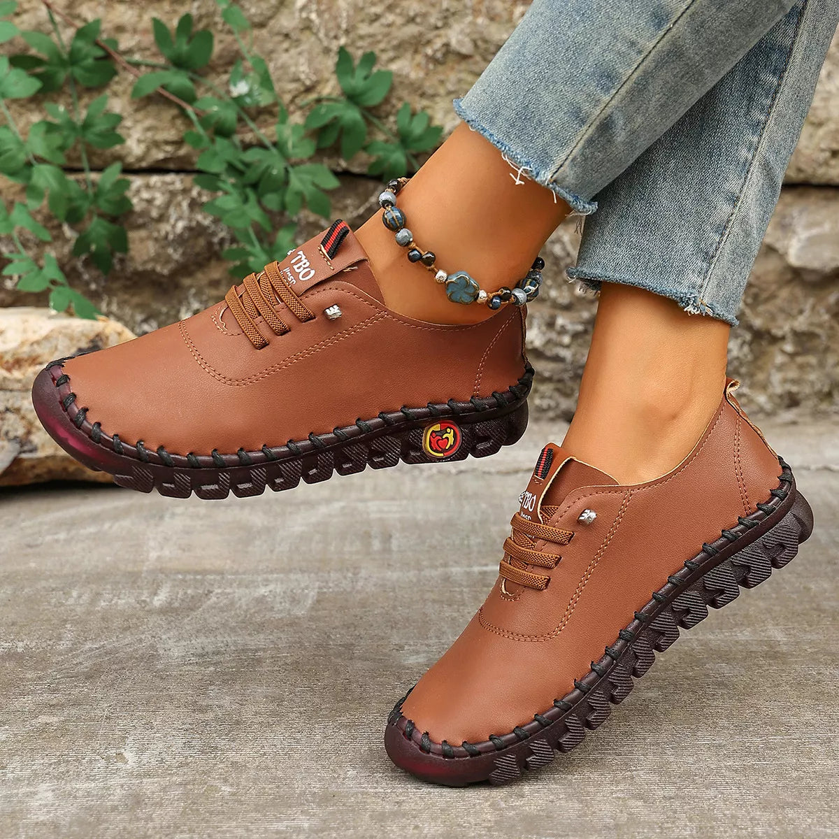 Round Toe Lace Up Sneakers