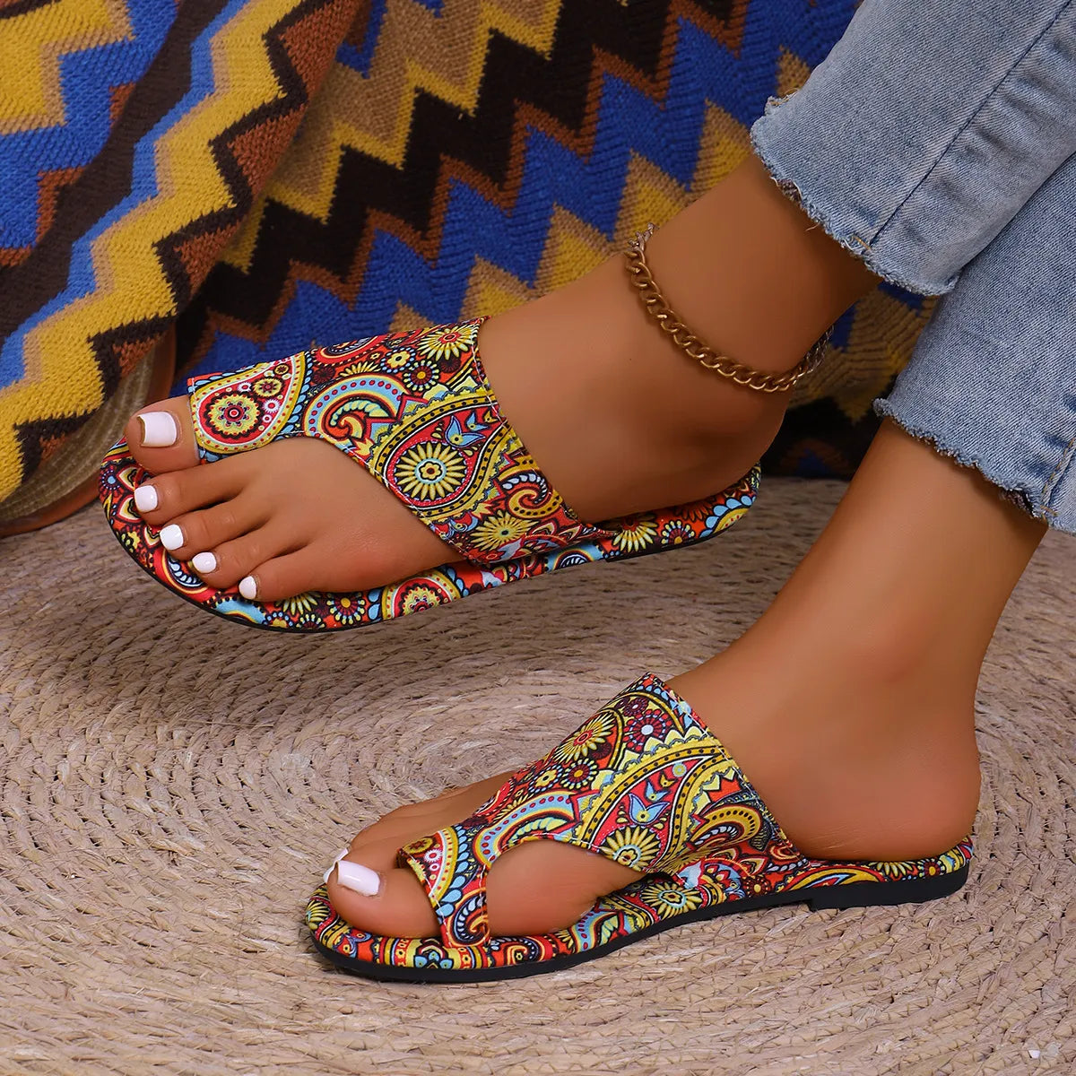 Toe Loop Flats Sandals