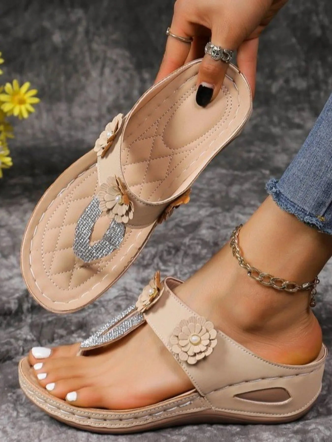 Flower Toe Post Wedge Sandals