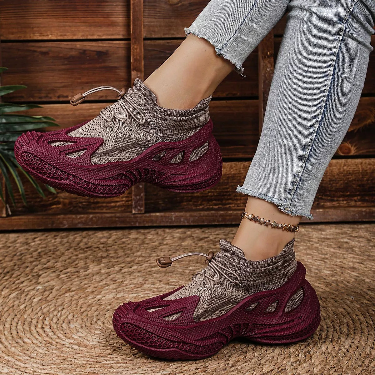 Lace Up Round Toe Sneakers