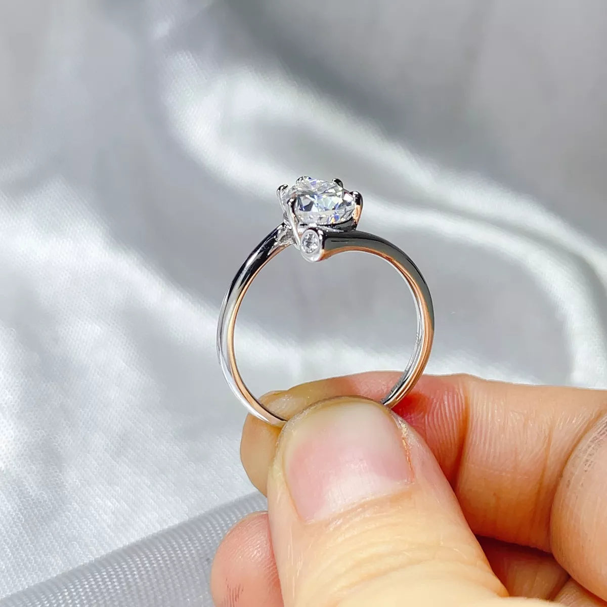 2 Carat 925 Sterling Silver Moissanite Ring
