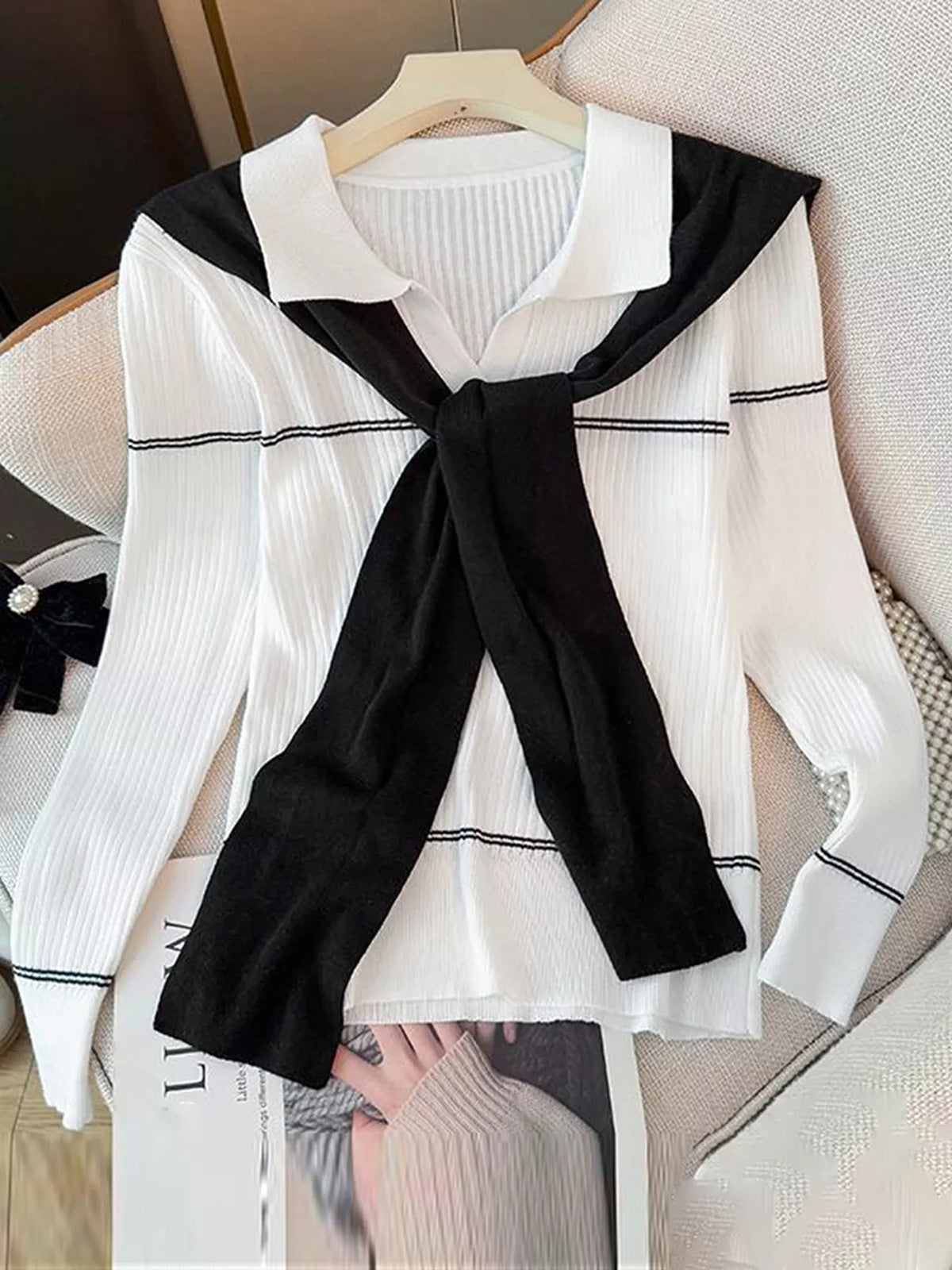 Ribbed Knit Top with Contrast Shawl