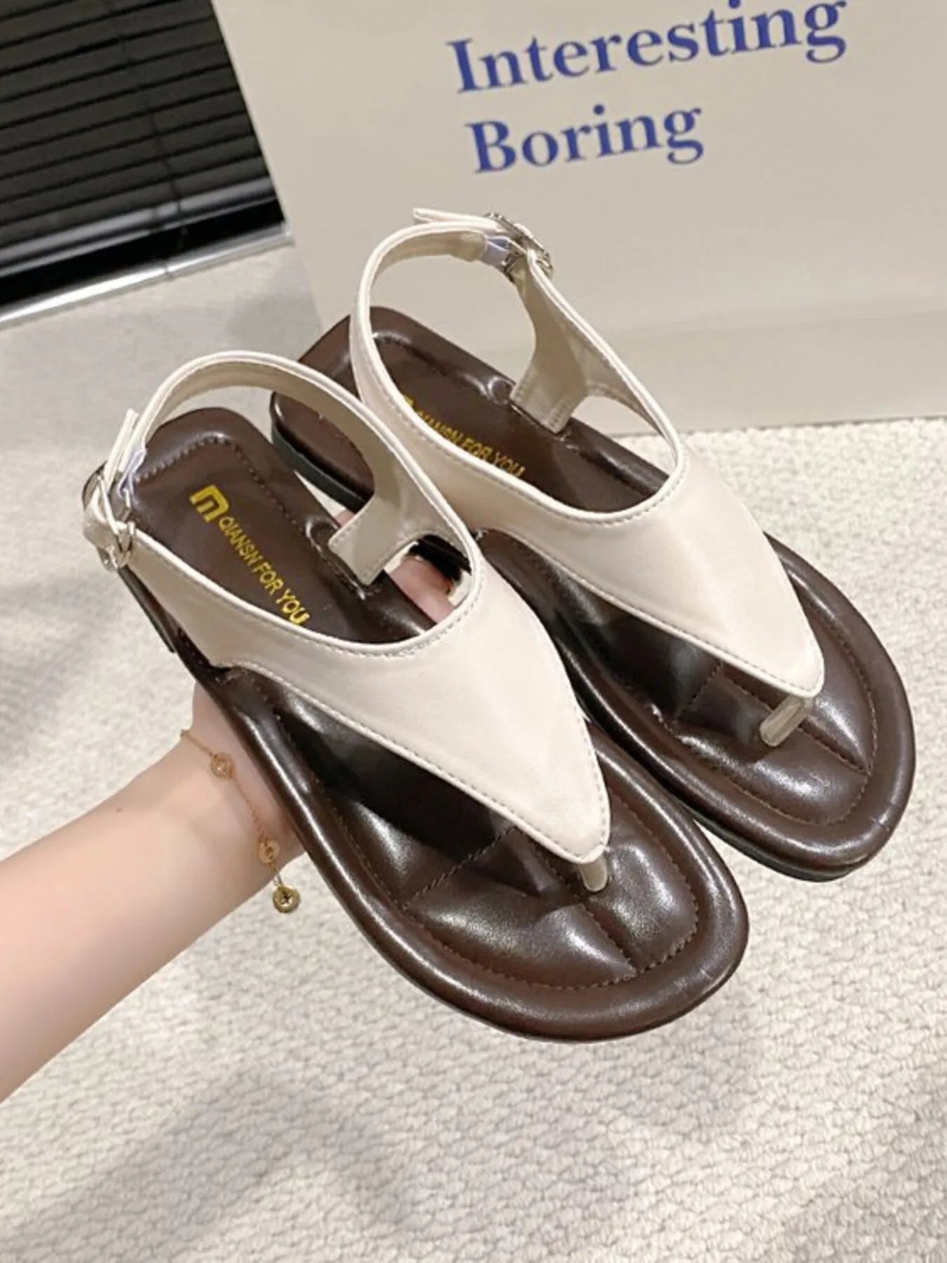 Toe Post Flats Sandals