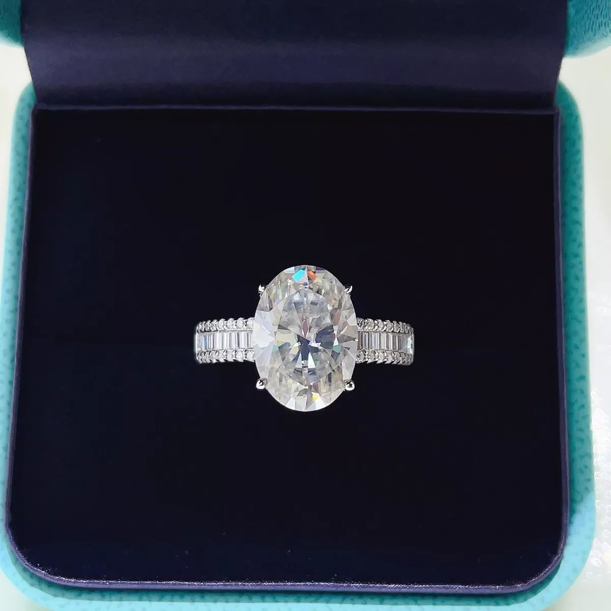 8 Carat 925 Sterling Silver Moissanite Ring