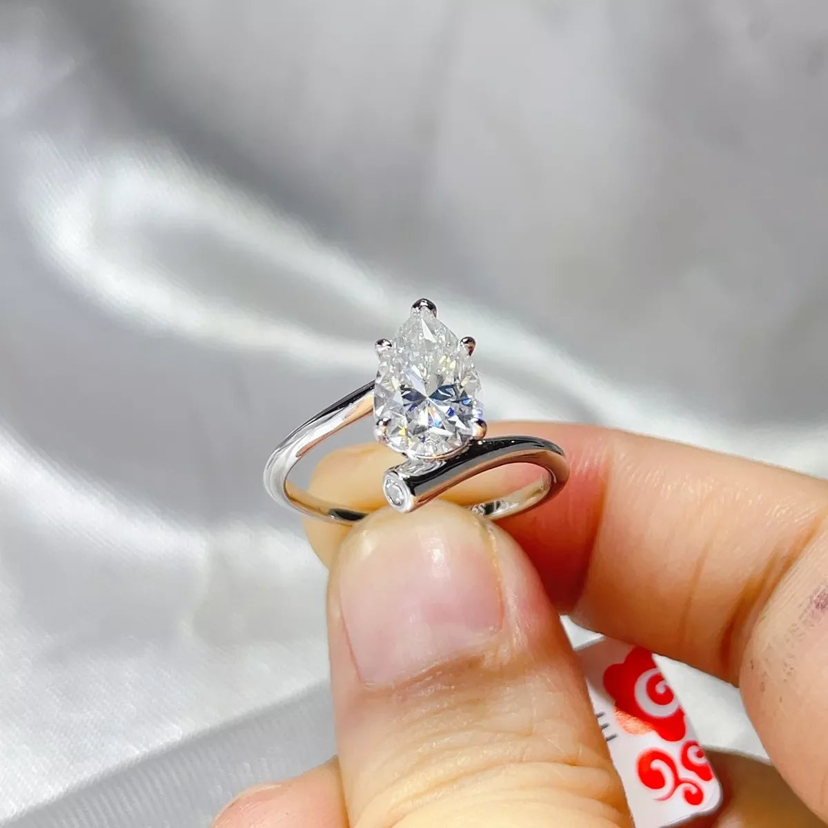 2 Carat 925 Sterling Silver Moissanite Ring
