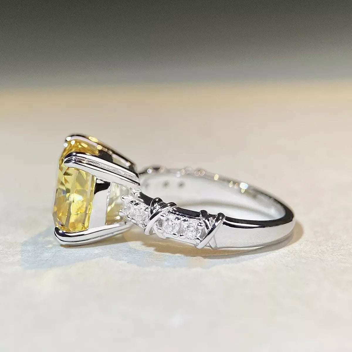 925 Sterling Silver Zircon Geometric Ring