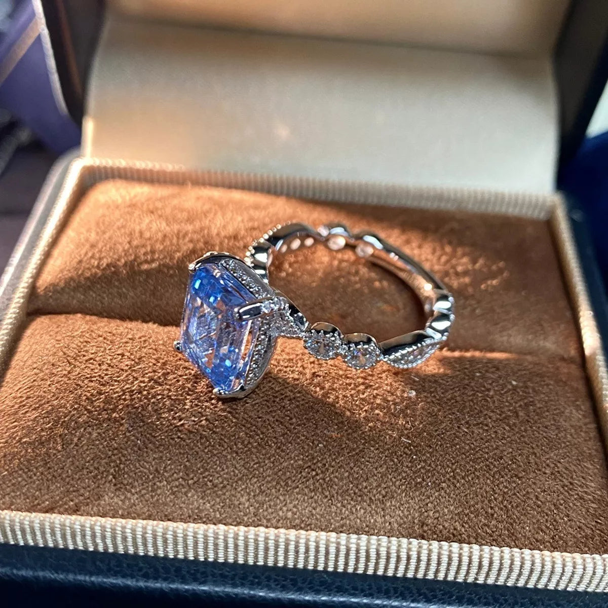925 Sterling Silver Zircon Geometric Ring
