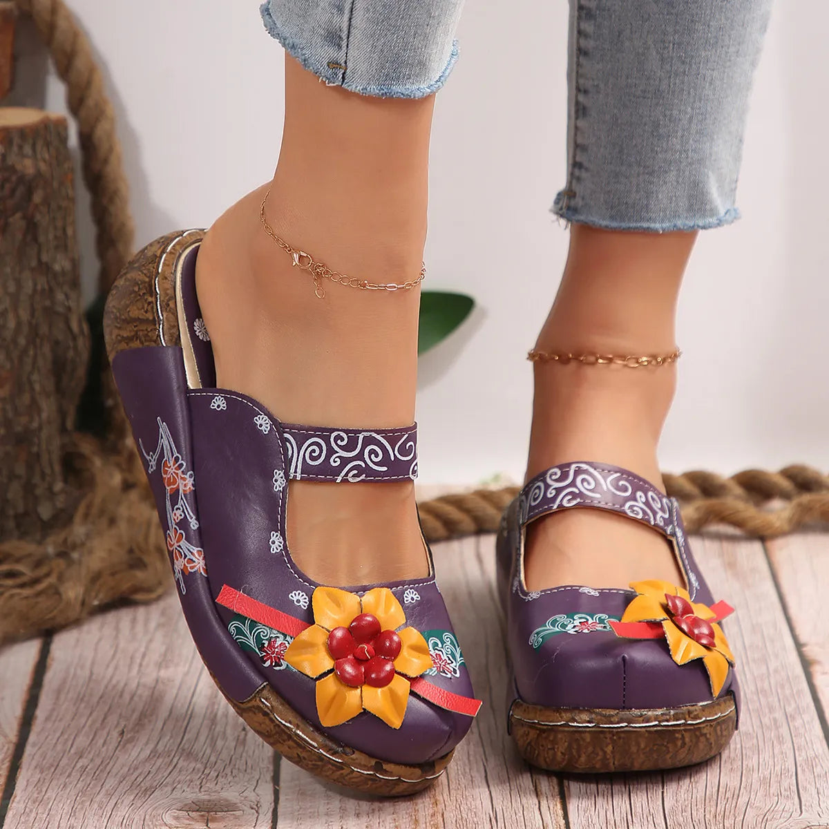 Flower Round Toe Sandals