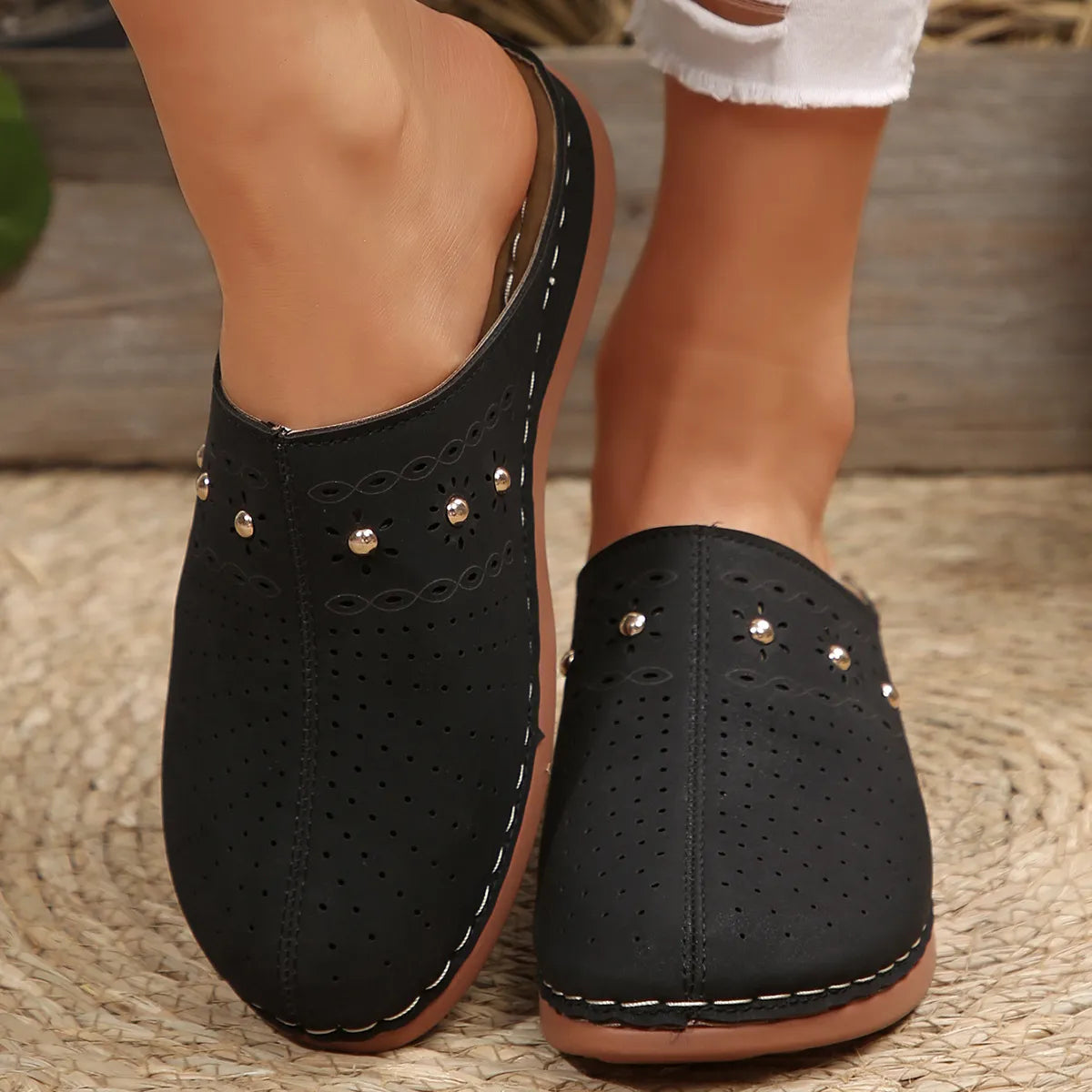 Round Toe Wedge Sandals