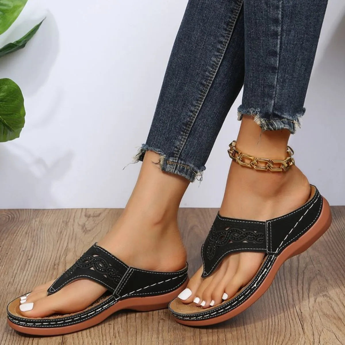 Toe Post Platform Sandals