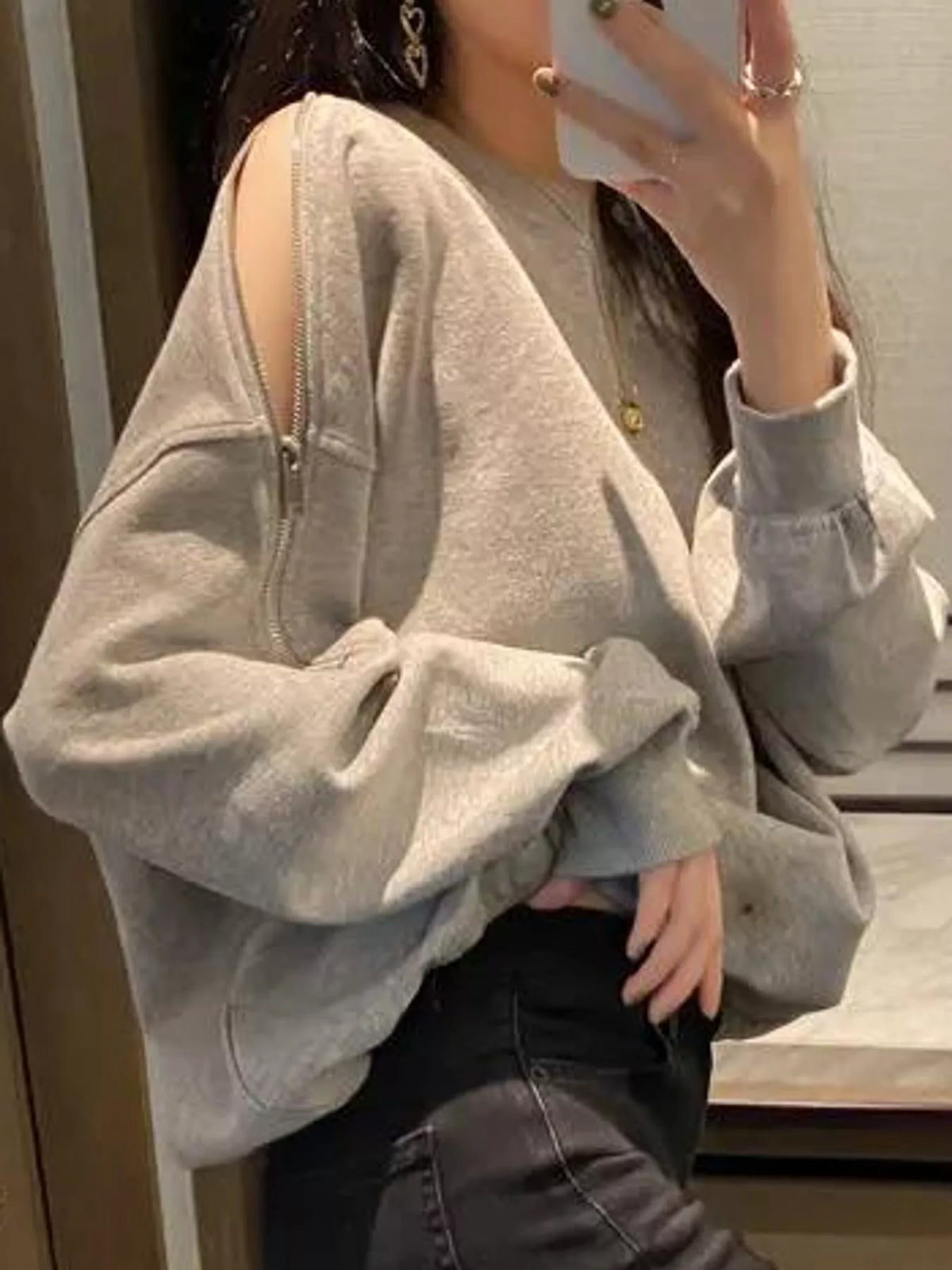 Cold-Shoulder Zipper Detail Sweatshirt