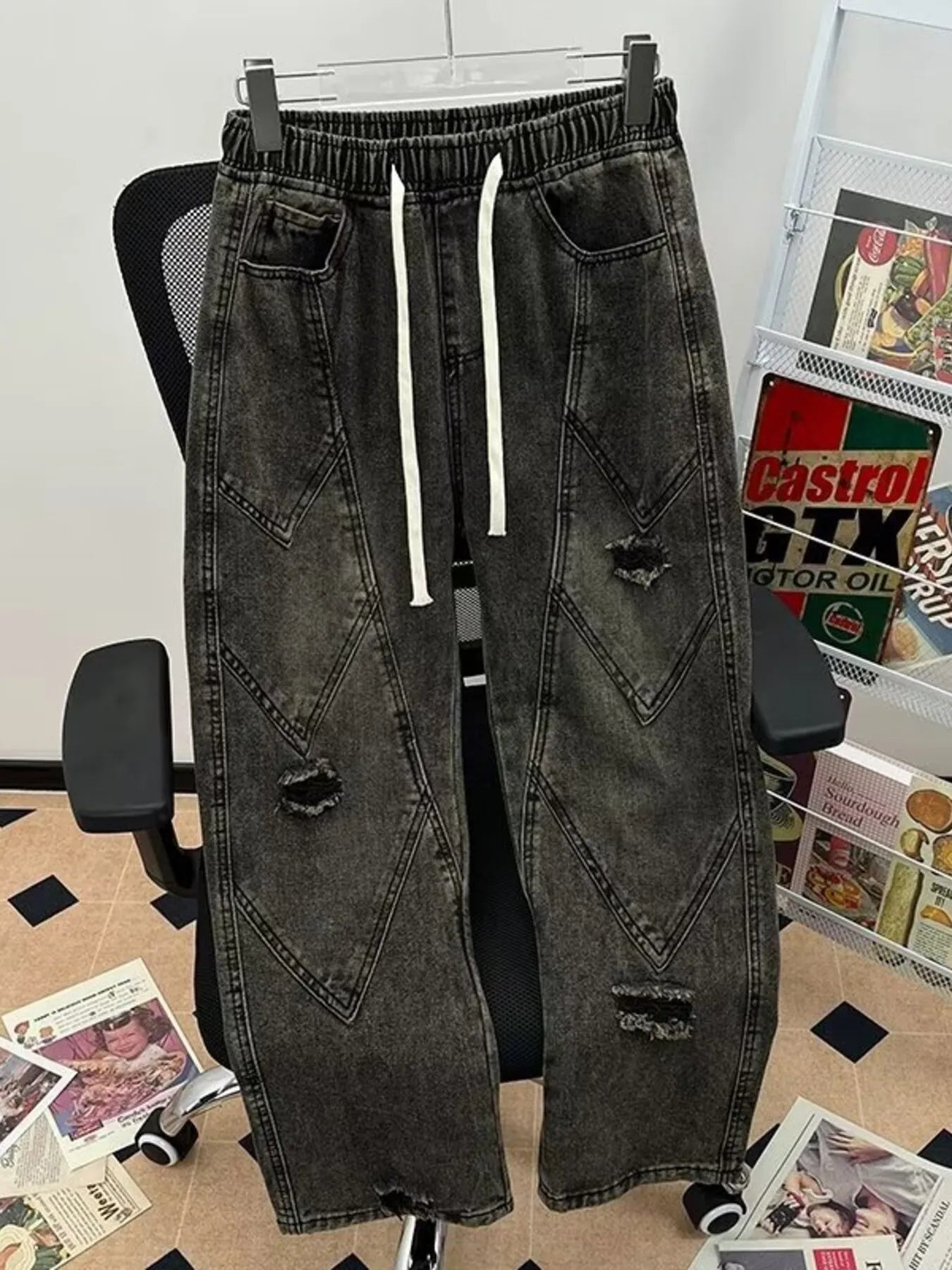 Men's Plus Size Distressed Vintage Wash Wide-Leg Jeans
