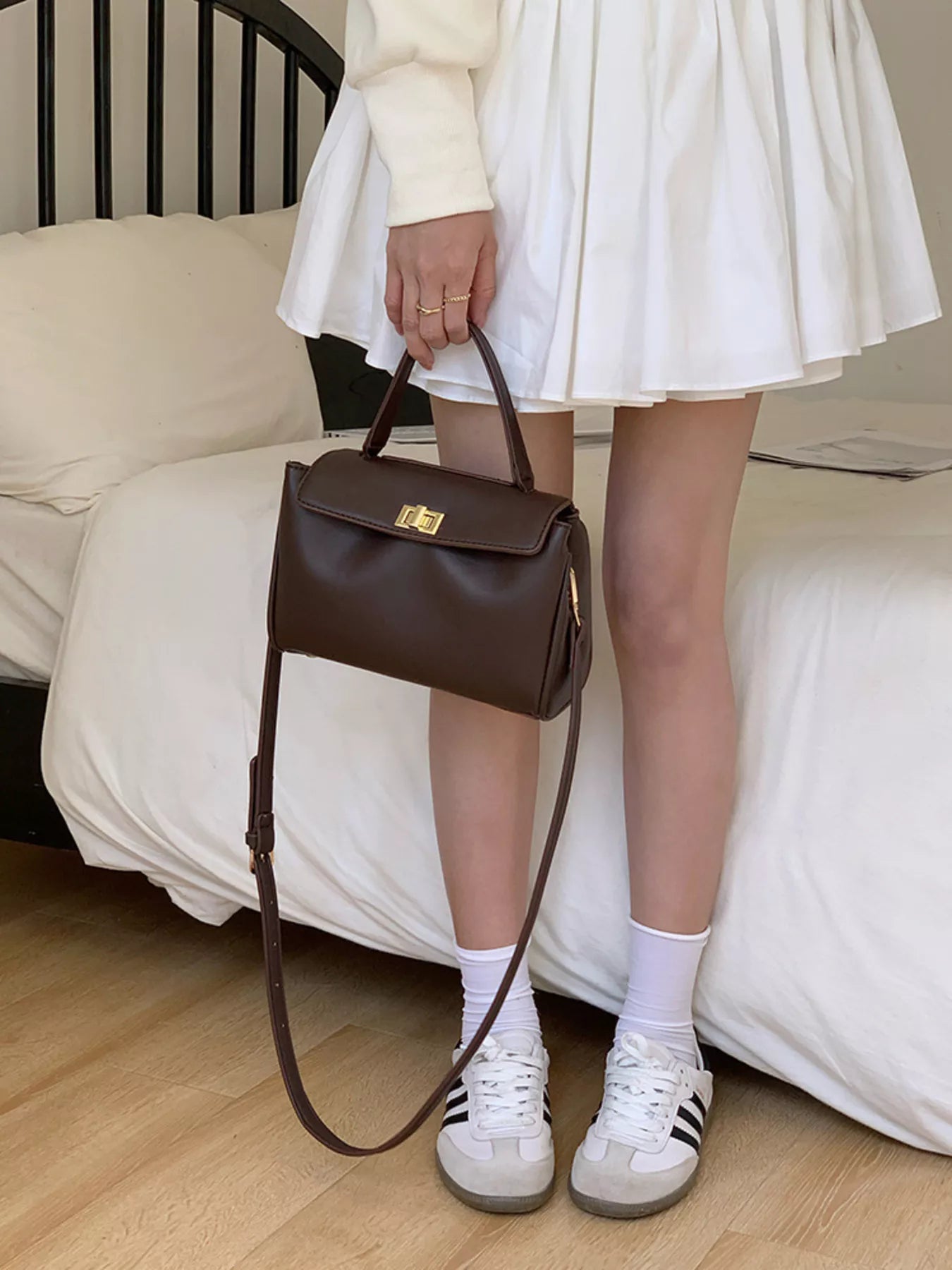 Golden Clasp Leather Crossbody Bag