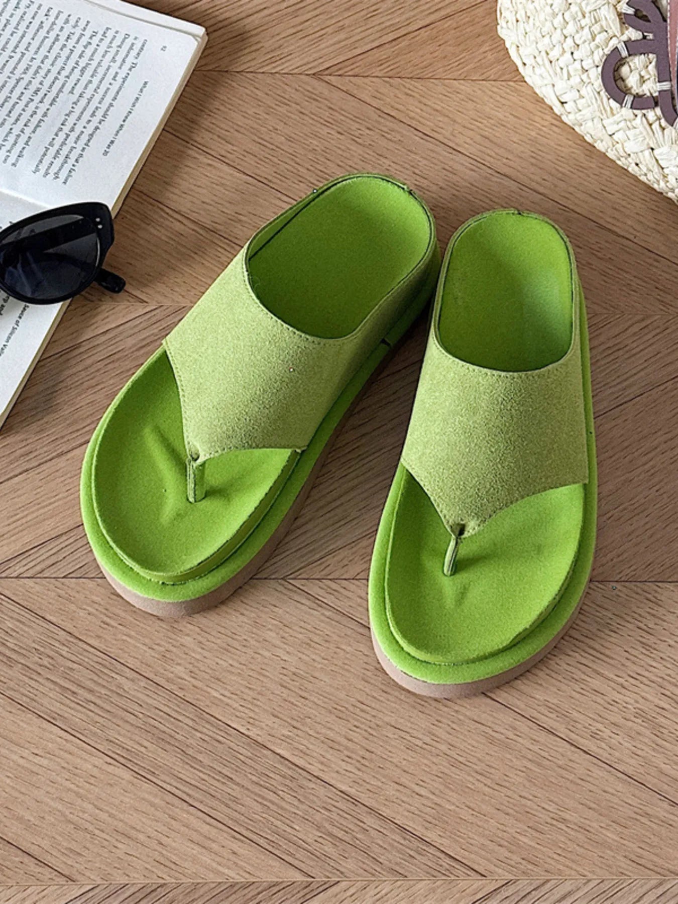 Toe Post Platform Sandals