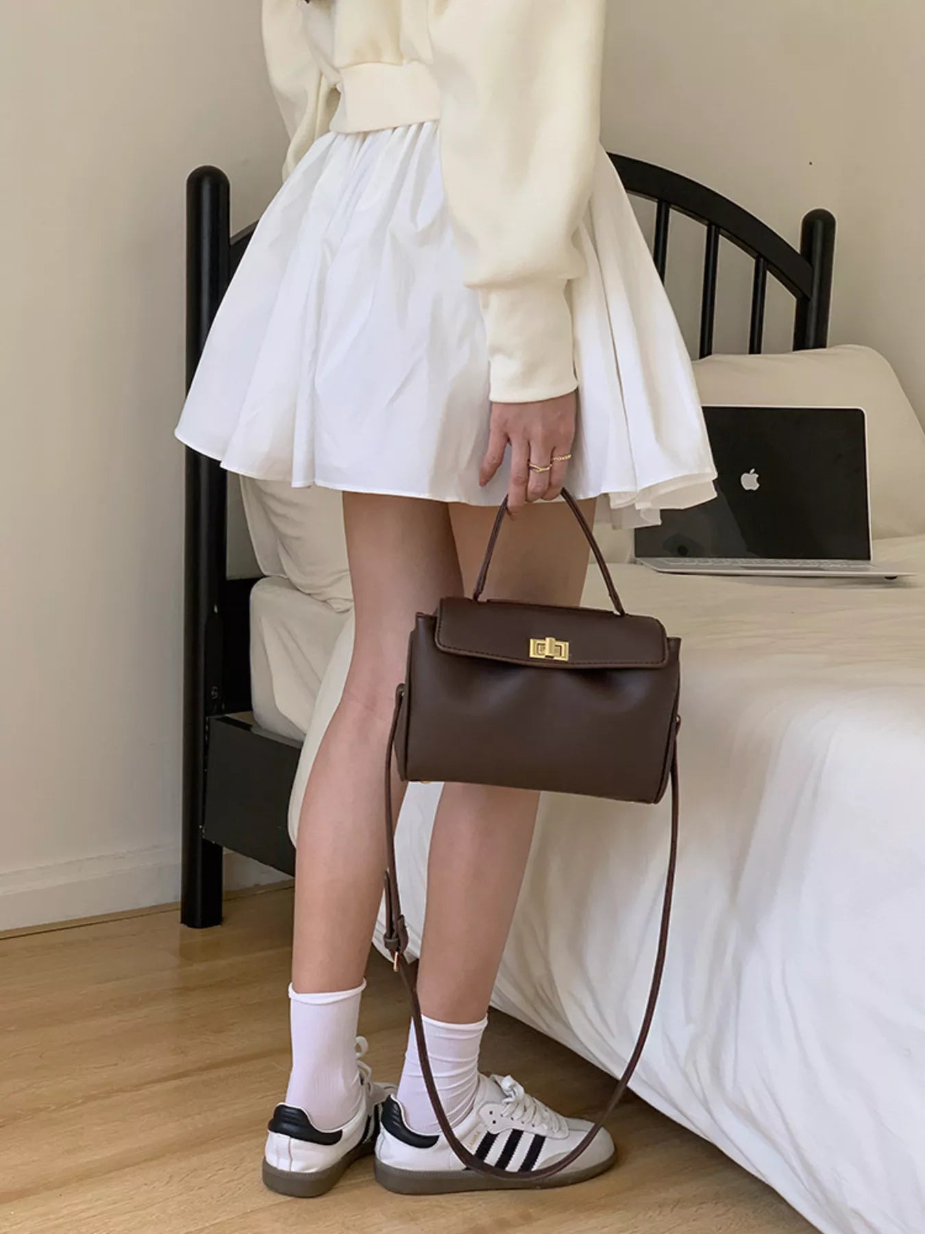 Golden Clasp Leather Crossbody Bag