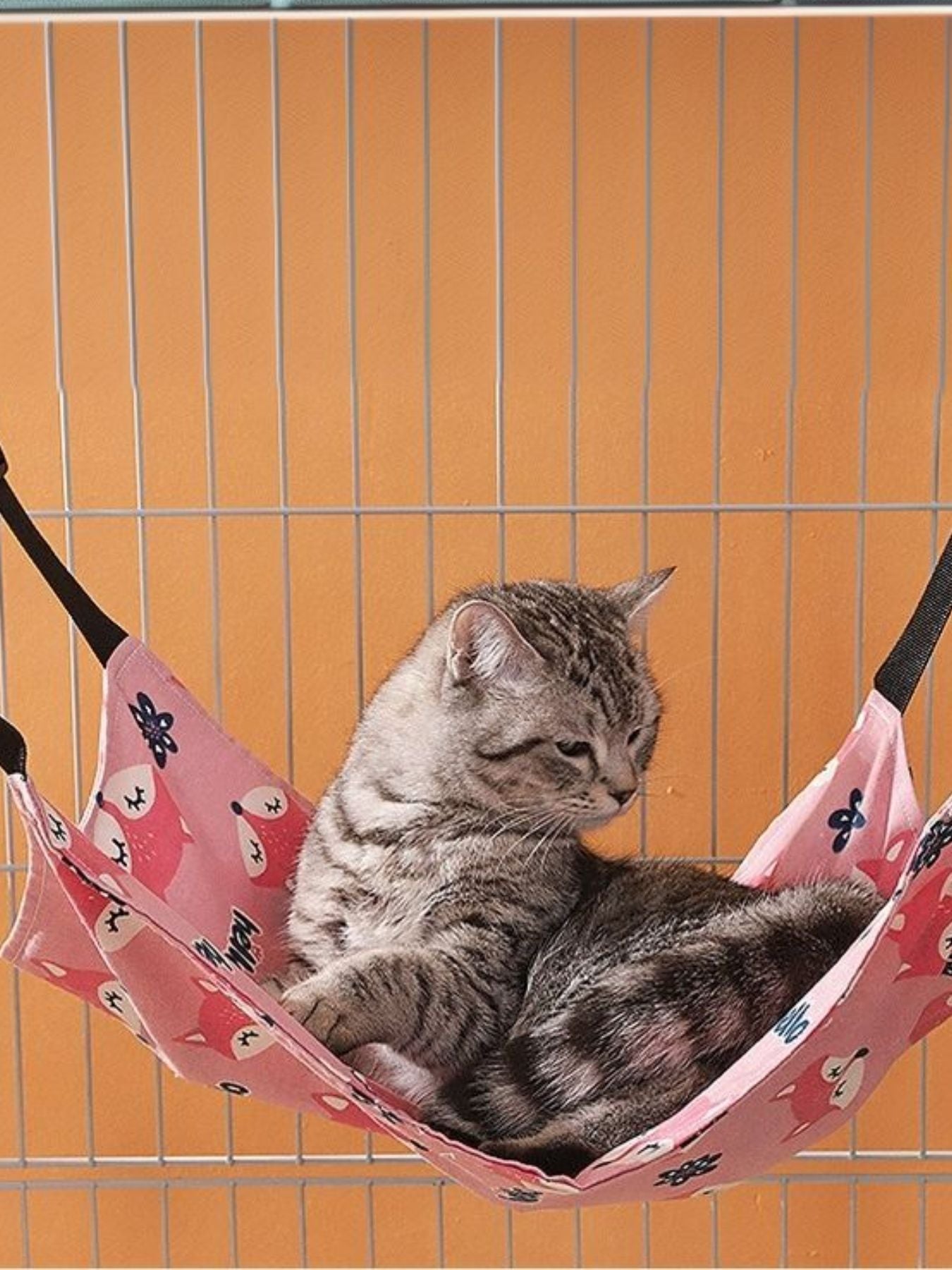 Comfortable Hanging Pet Hammock with Adjustable Straps