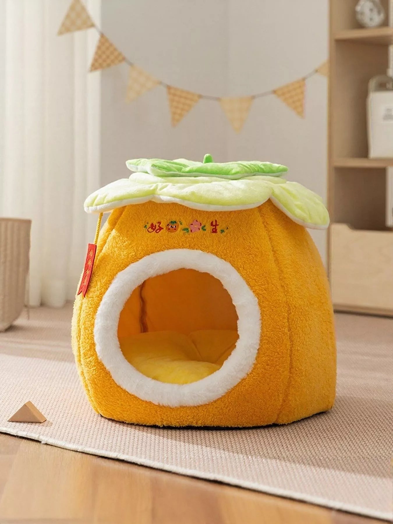 Cozy Tree Stump Pet Nest