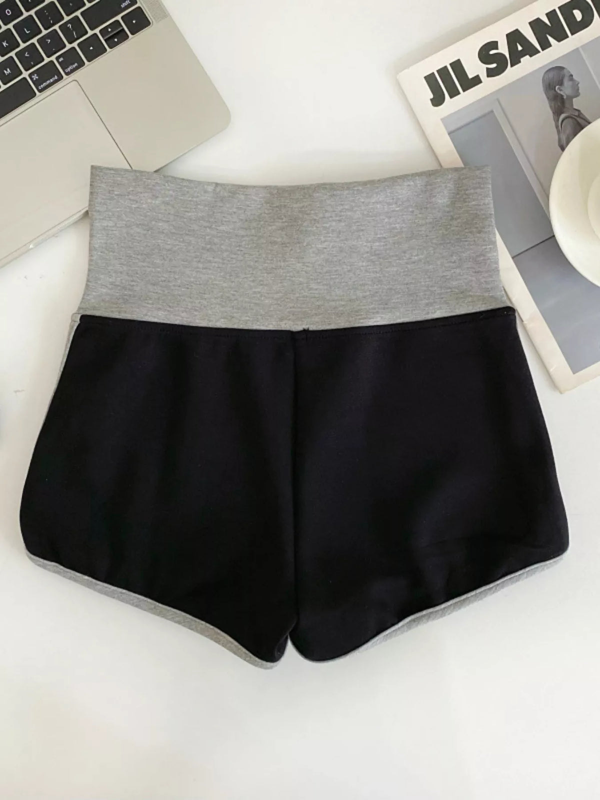 High Waist Contrast Trim Shorts