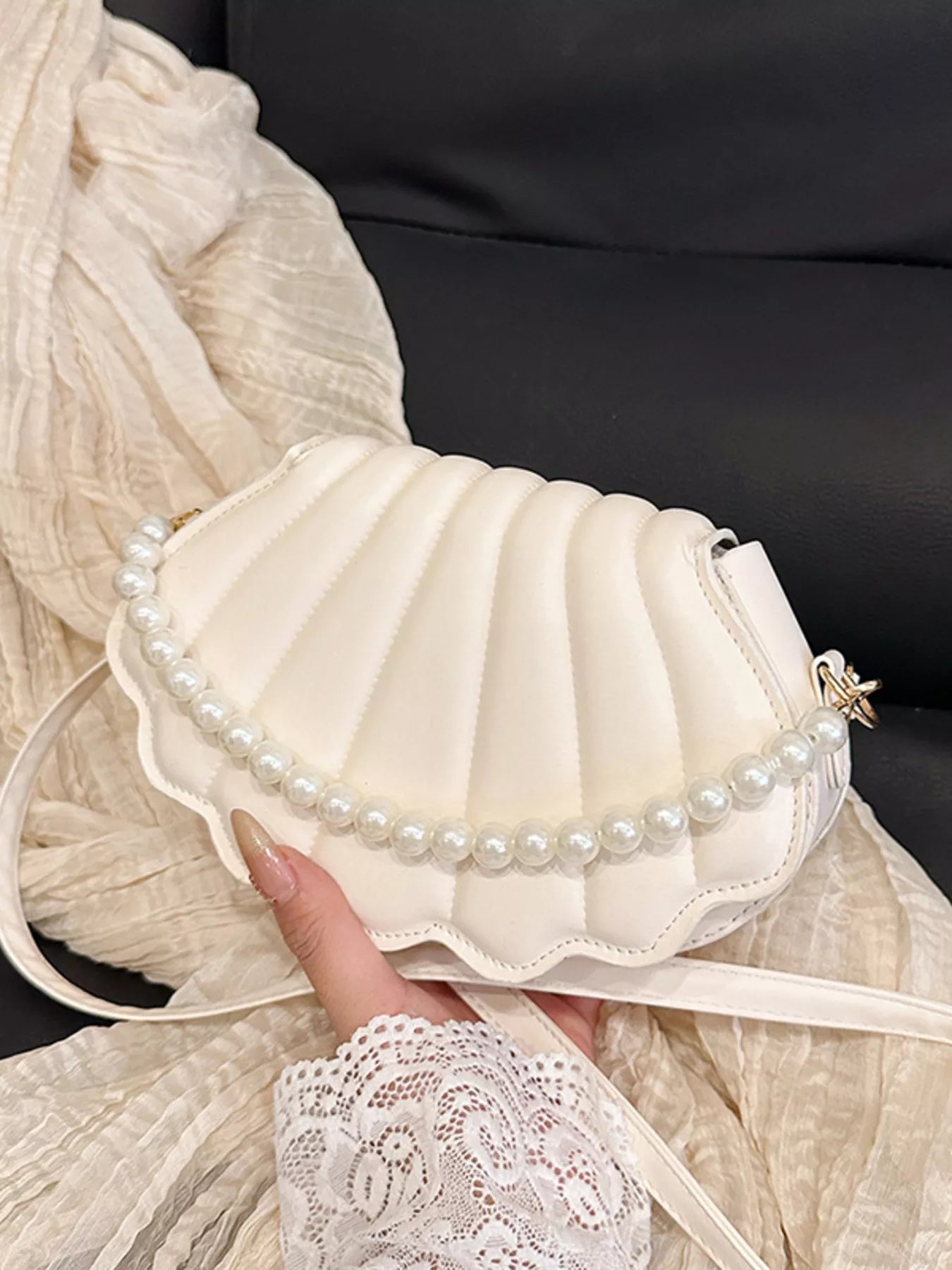 Shell-Shaped Pearl Decor Crossbody Bag