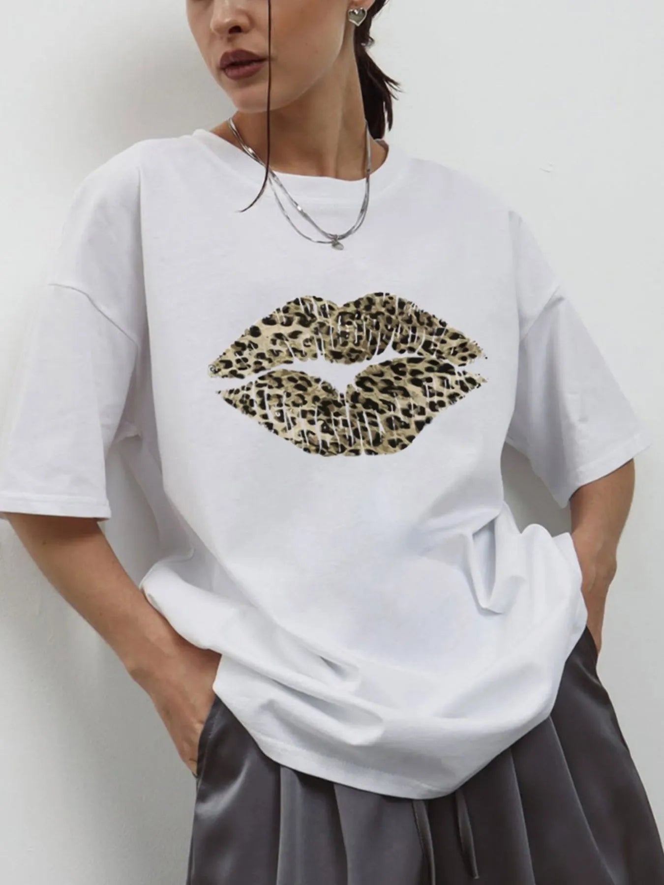Leopard Lips Round Neck Oversized T-Shirt