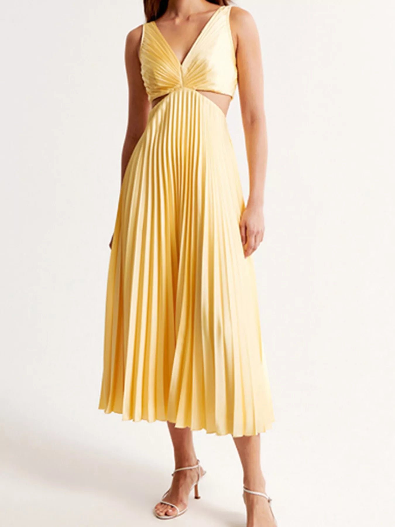 Elegant Pleated Midi Dress with Cut-out Details