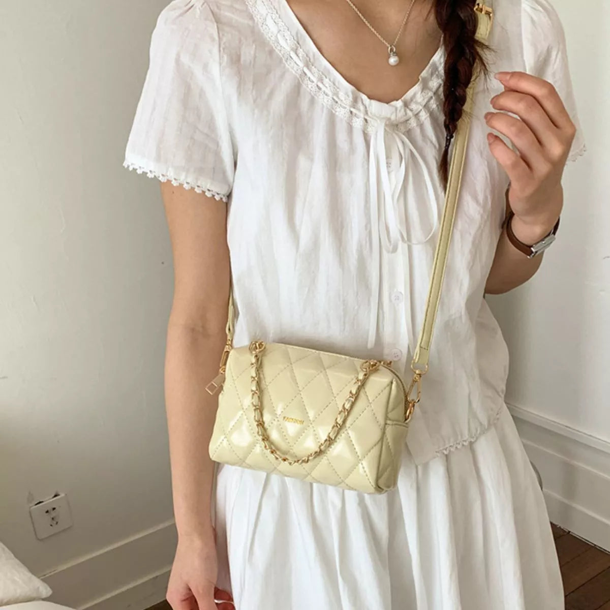 Quilted Chain Strap Crossbody Bag