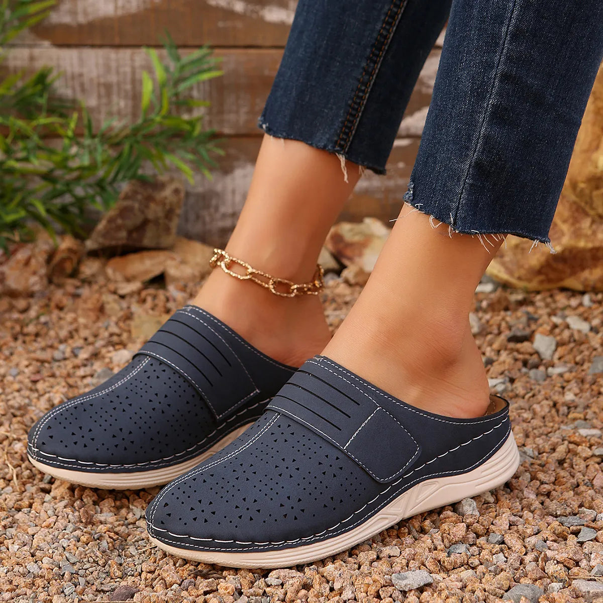 Round Toe Wedge Sandals