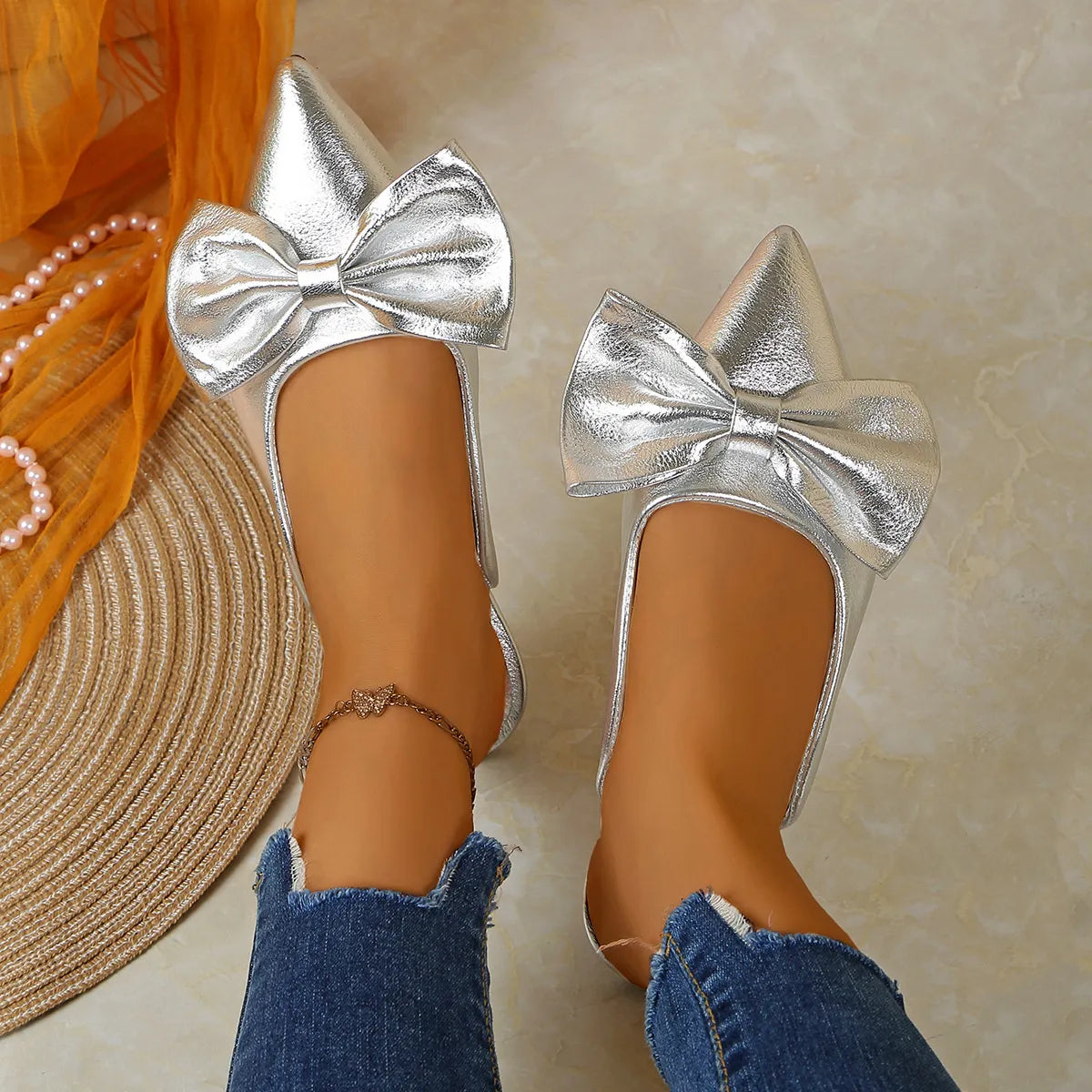 Pointed Toe Bow Sandals