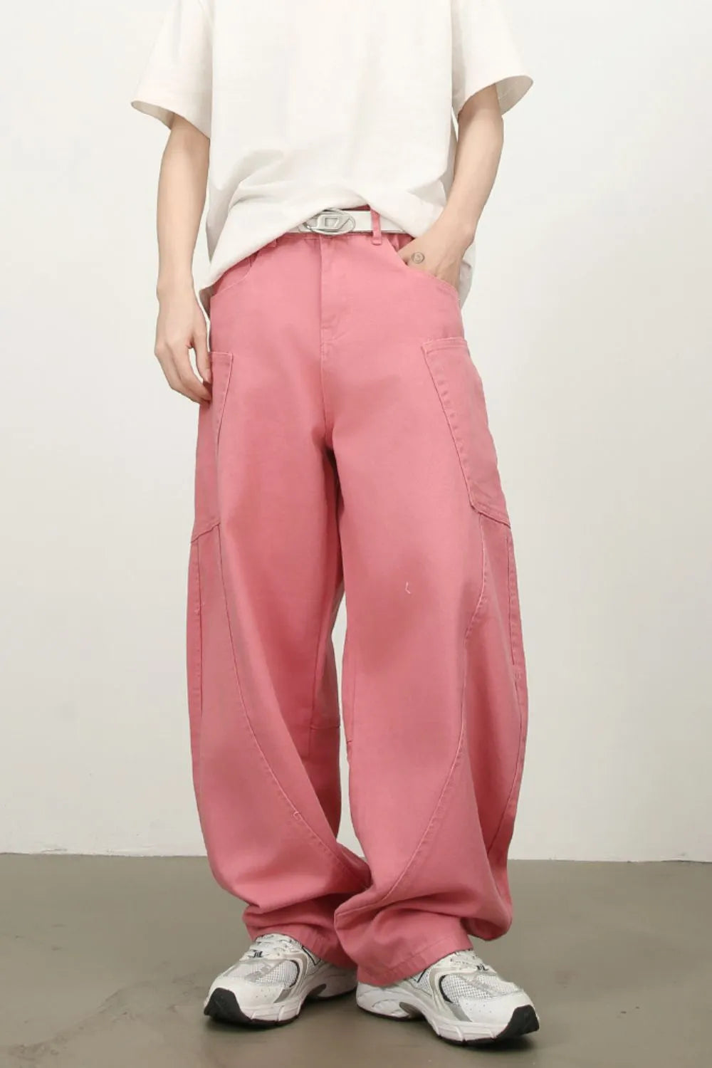 Men's Mid Rise Wide Leg Jeans
