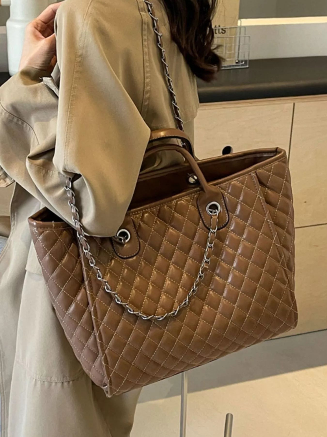 Quilted Chain Shoulder Bag